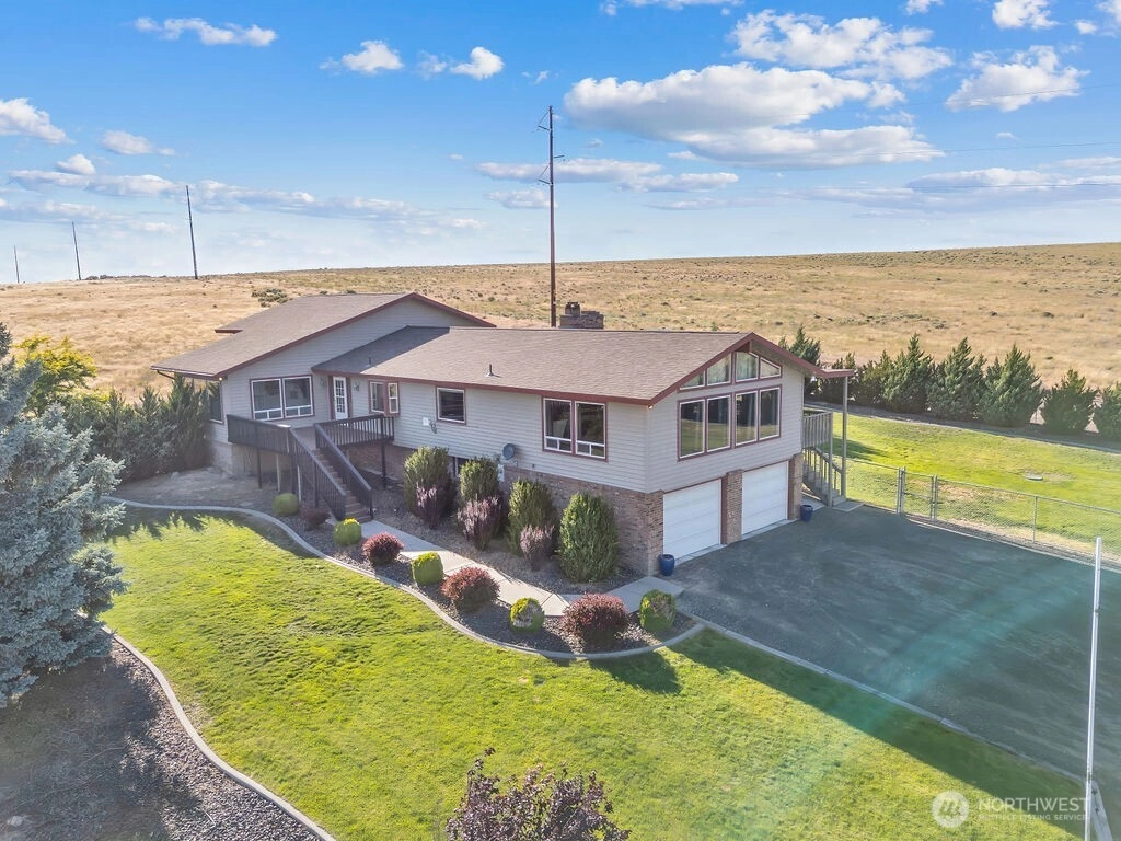 2 W Johnson Ln Unit  Lind WA 99341