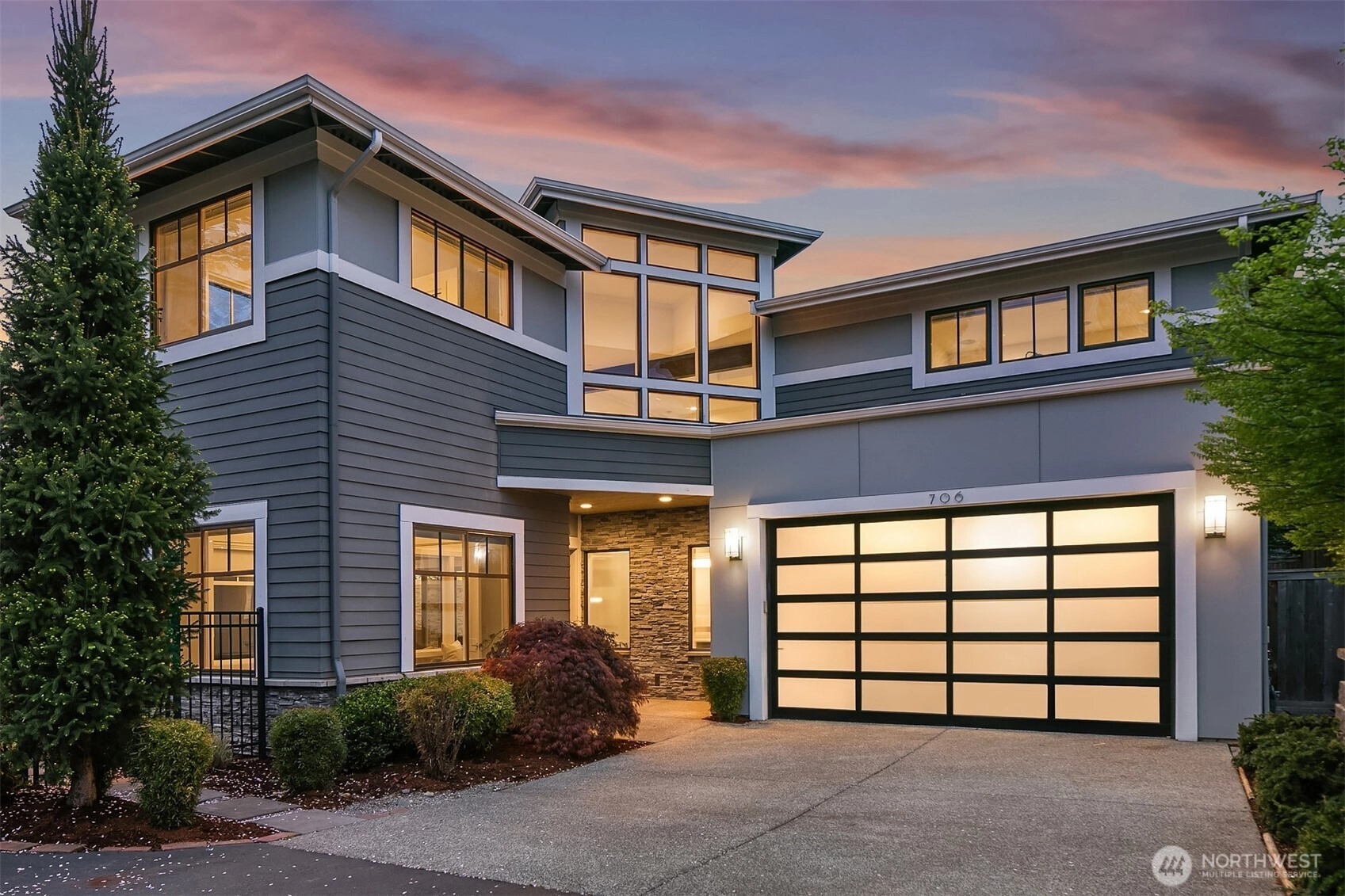706 4th Ln S Kirkland WA 98033