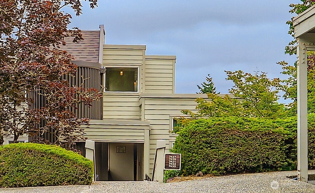 7435 Old Redmond Rd Unit 325 Unit 325 Redmond WA 98052