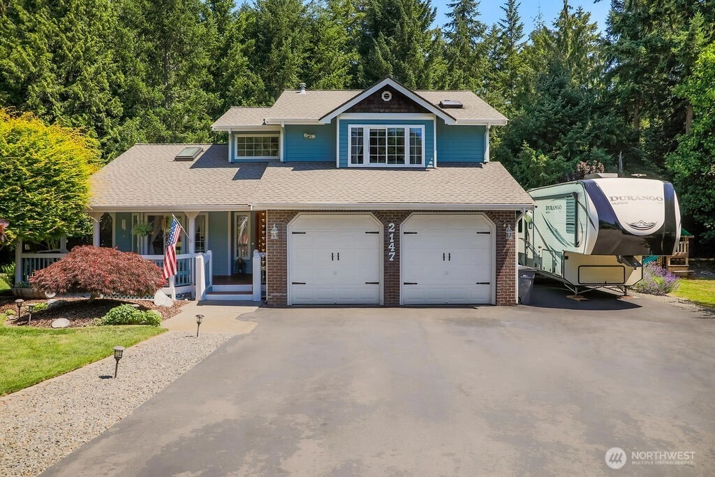 2147 Dunrobin Ln E Port Orchard WA 98366