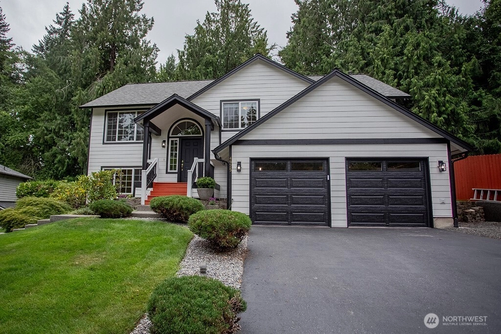 4925 NW Discovery Ridge Ct Silverdale WA 98383