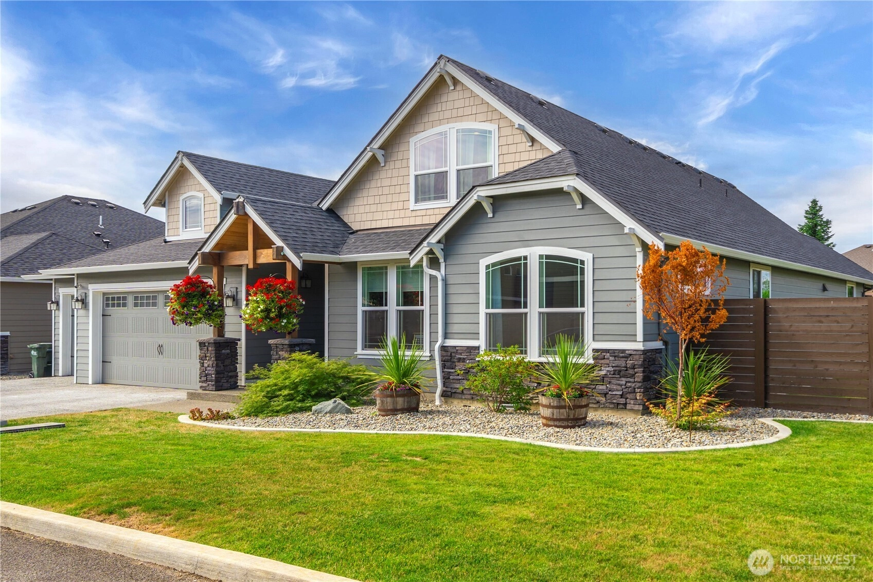 1118 26th St NW Puyallup WA 98373