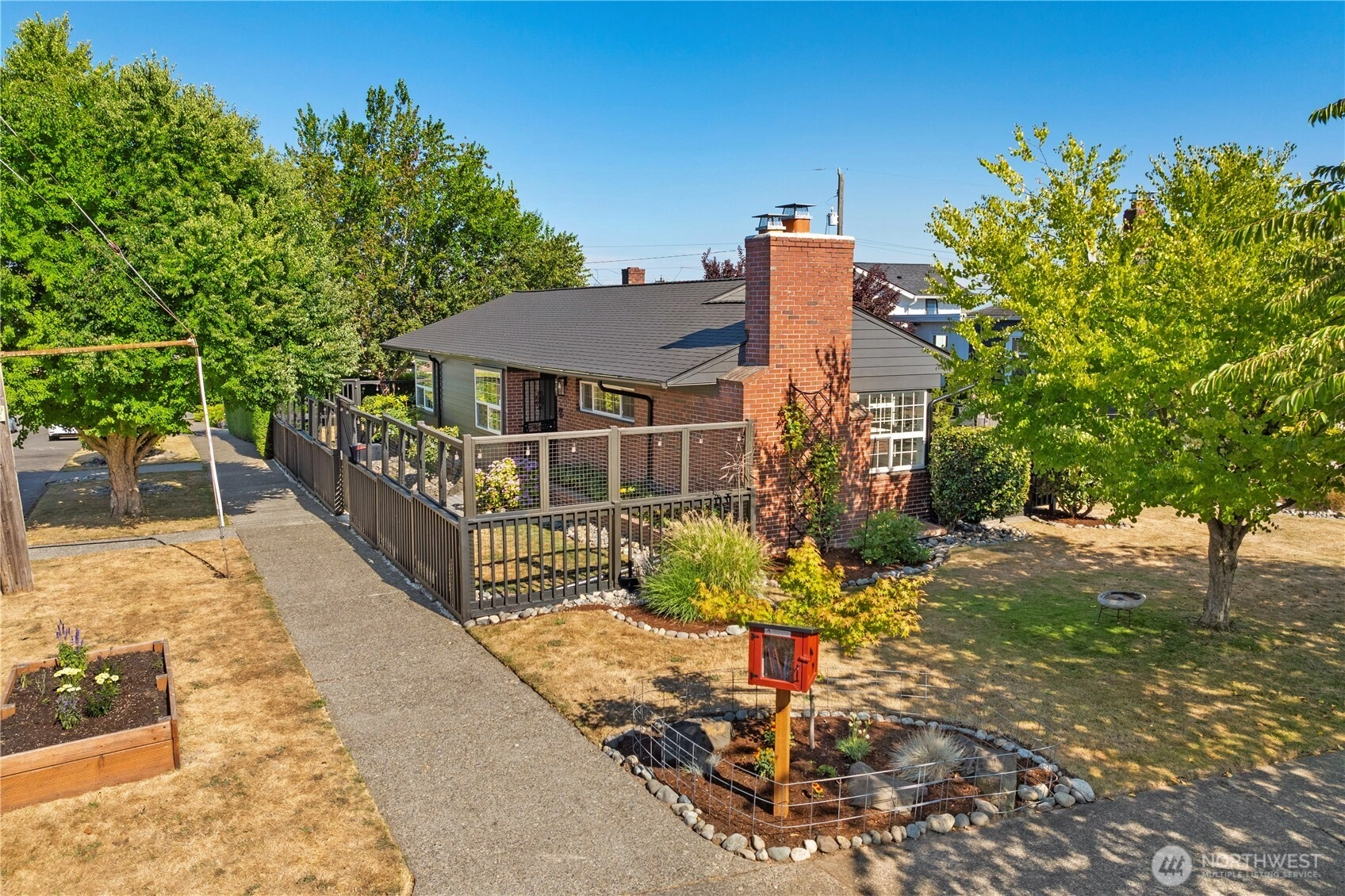 3523 SW Charlestown St Unit  Seattle WA 98126