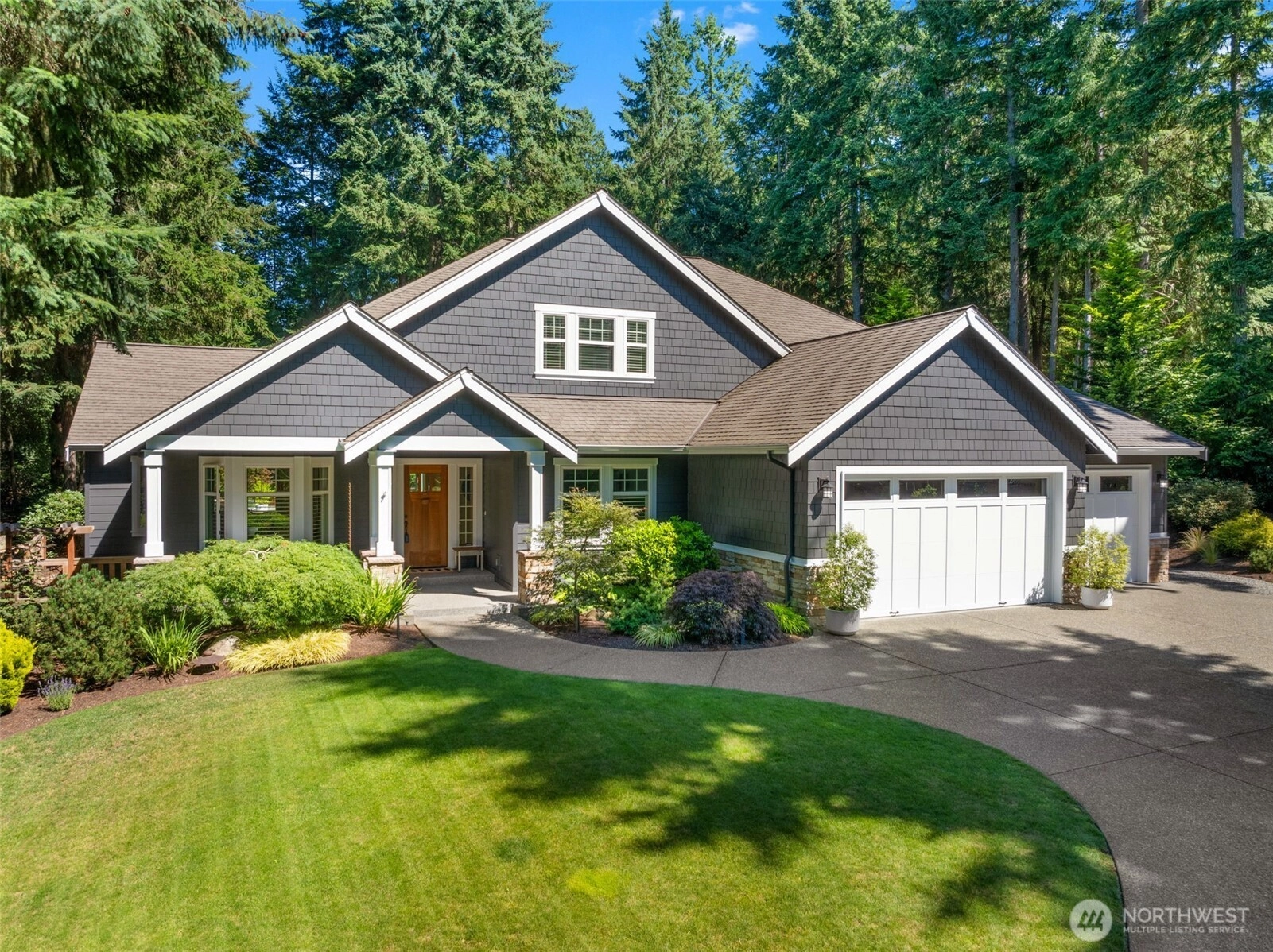 915 7th Ct Fox Island WA 98333