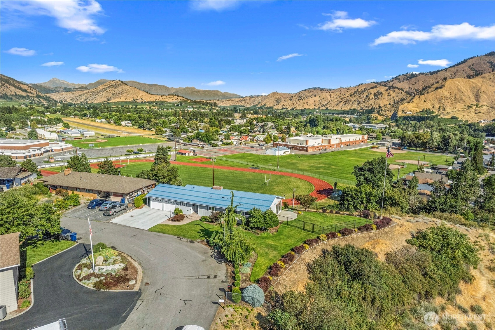 405 Valley View Dr Unit  Cashmere WA 98815