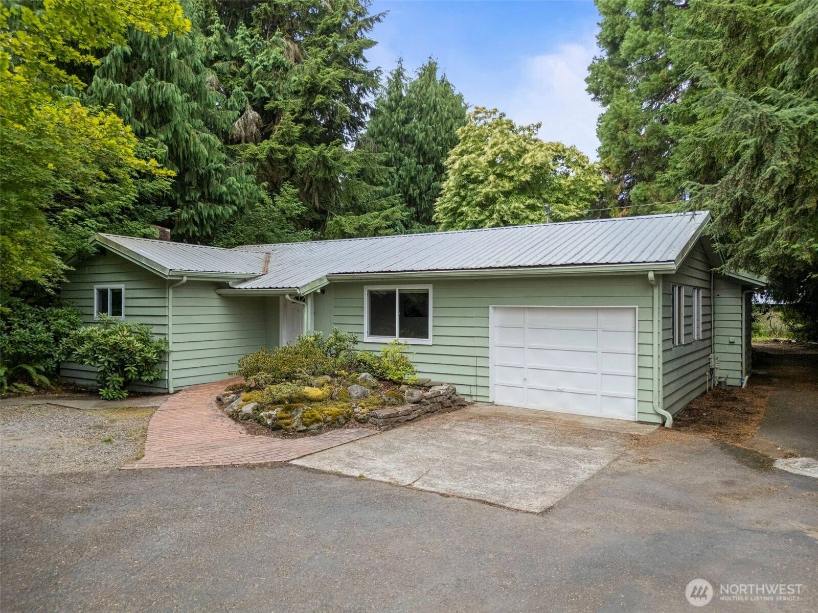 8813 Old Highway 99 SE Tumwater WA 98501