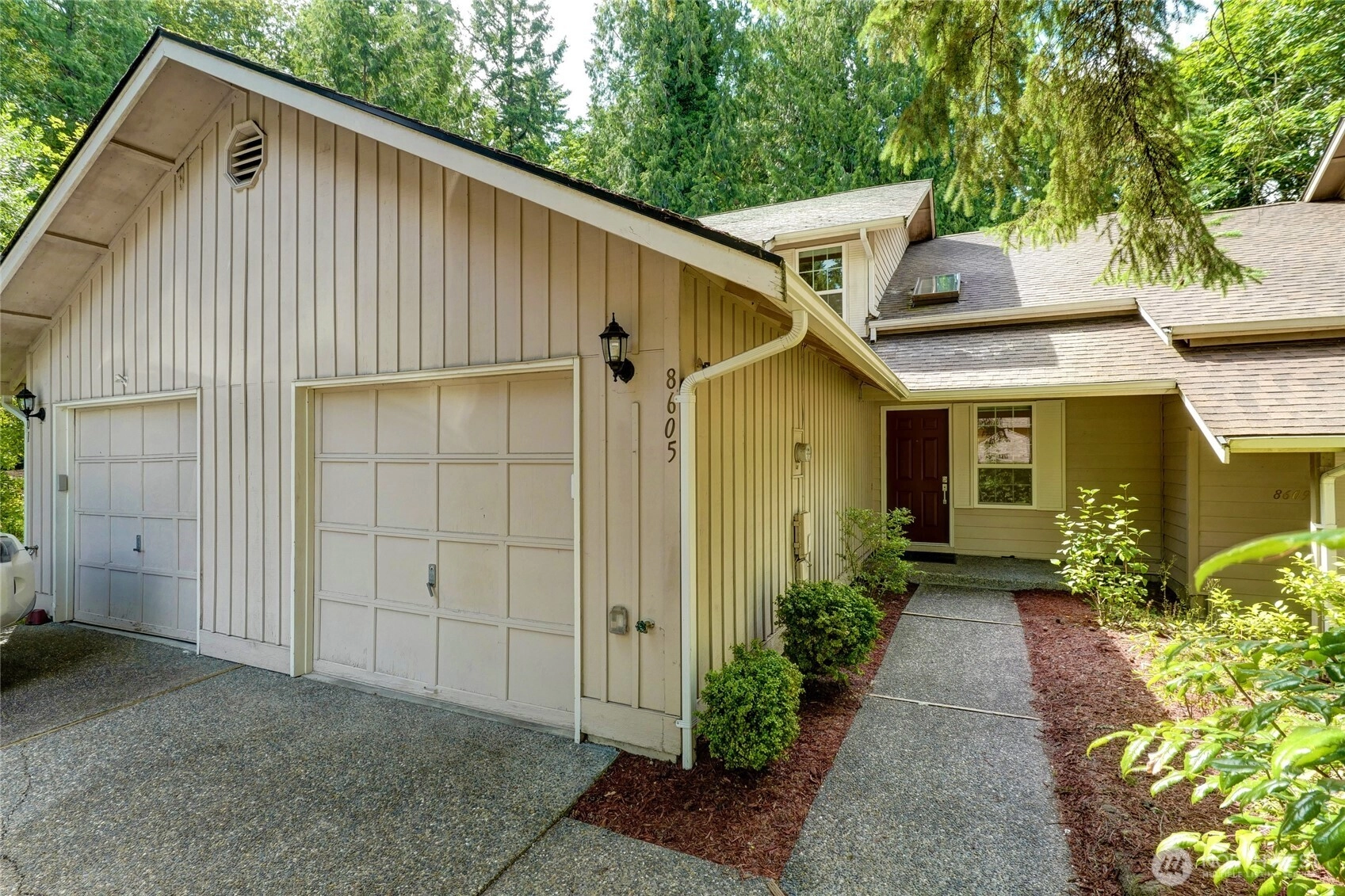 8605 137th Ave NE Unit  Redmond WA 98052