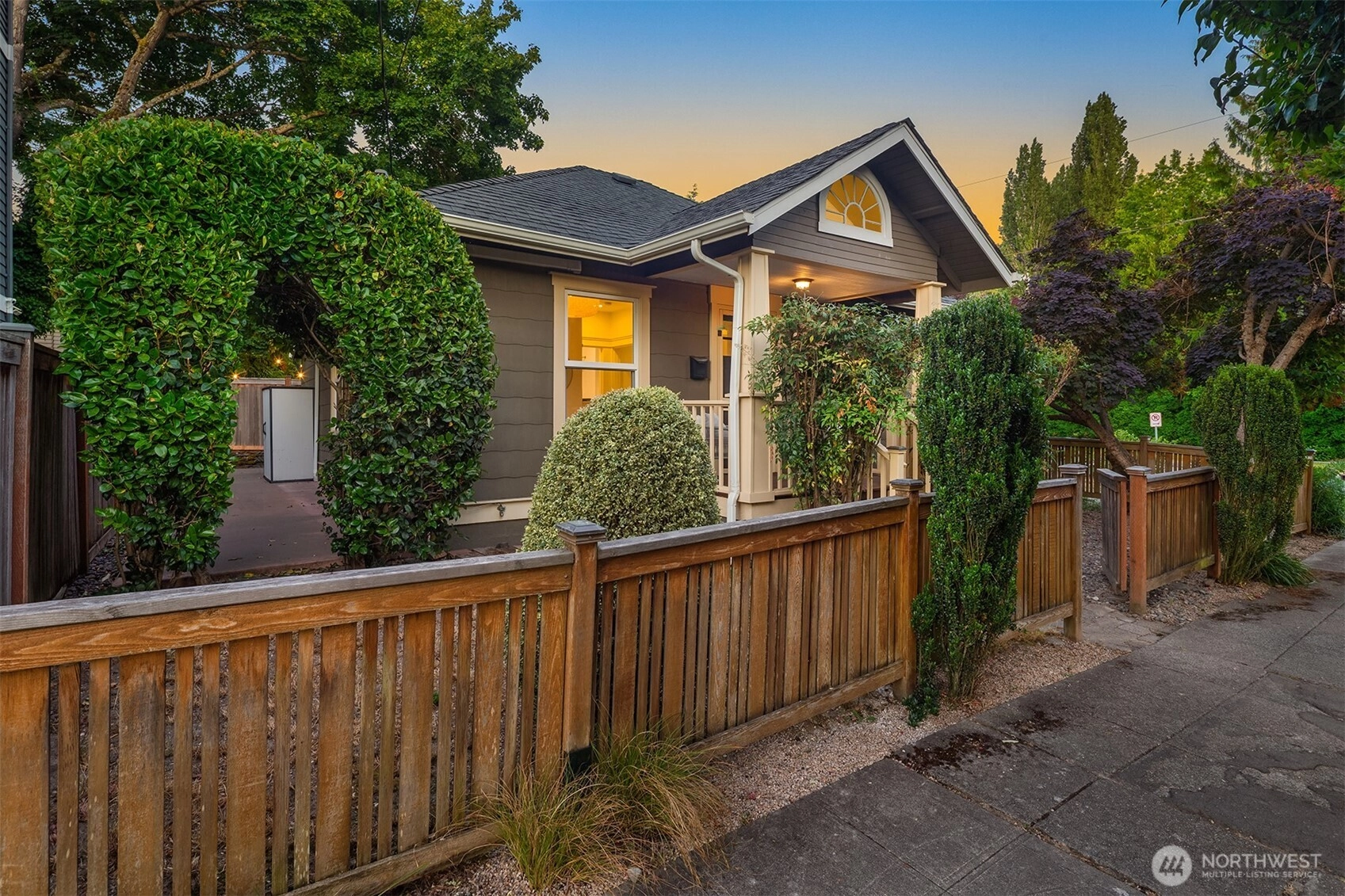 402 31st Ave E Unit  Seattle WA 98112