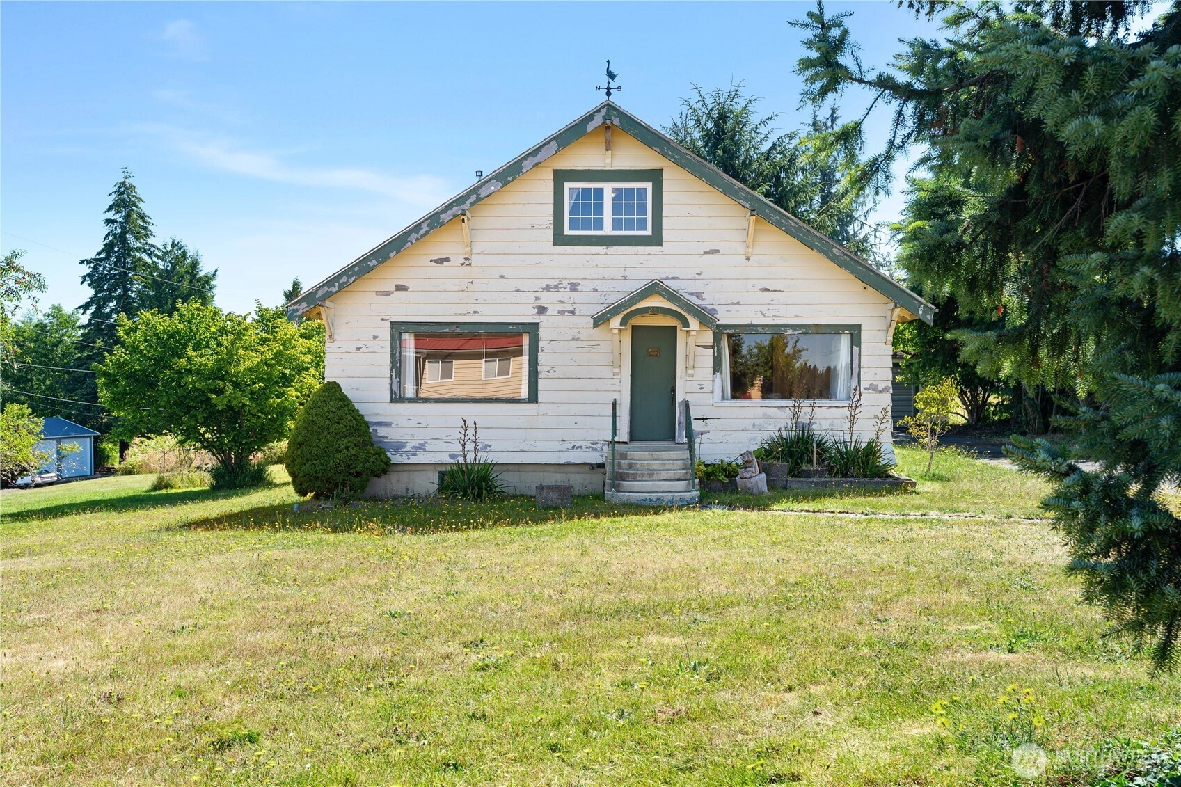 211 Harrison St Raymond WA 98577