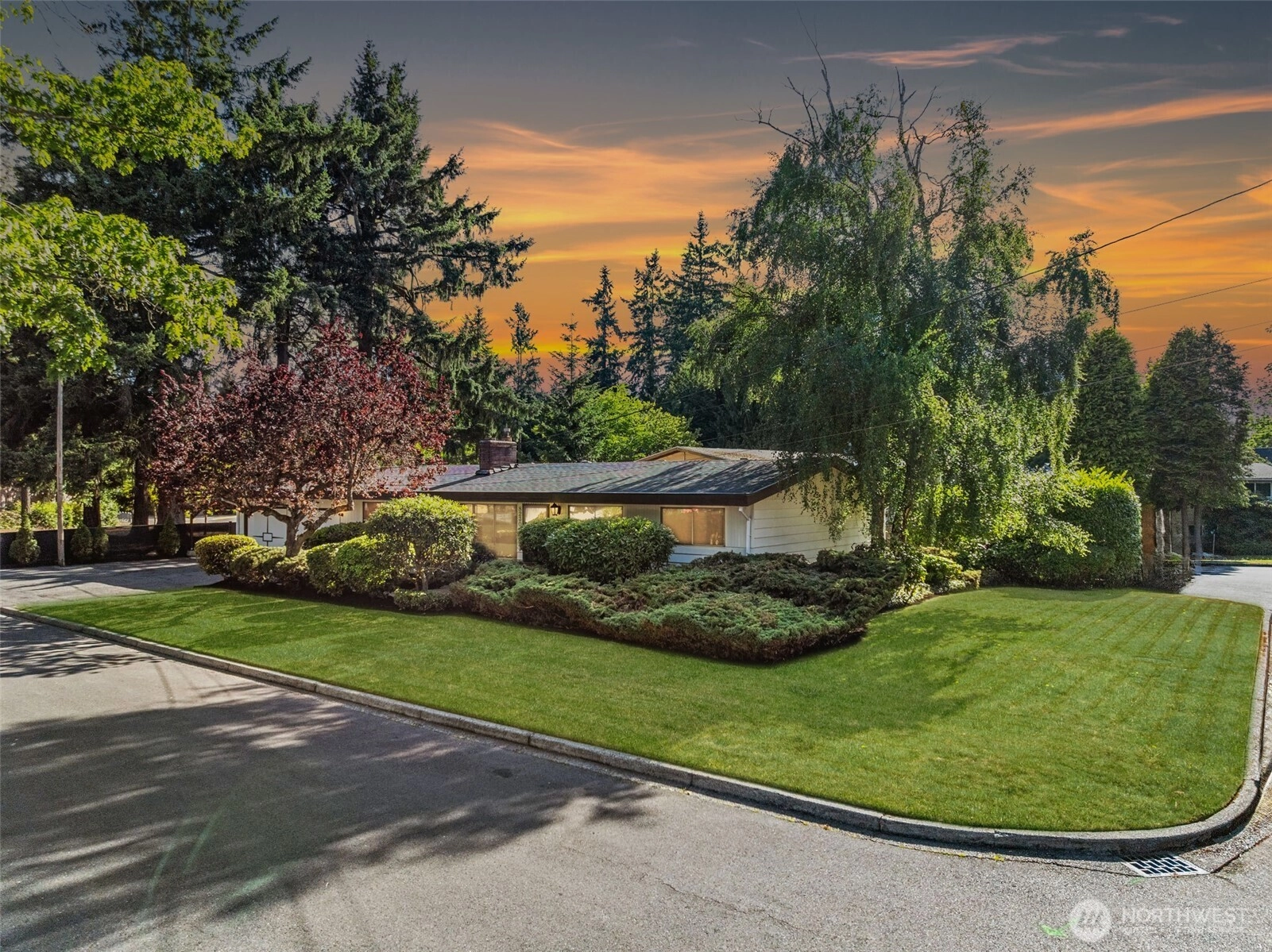 8230 215th St SW Unit  Edmonds WA 98026