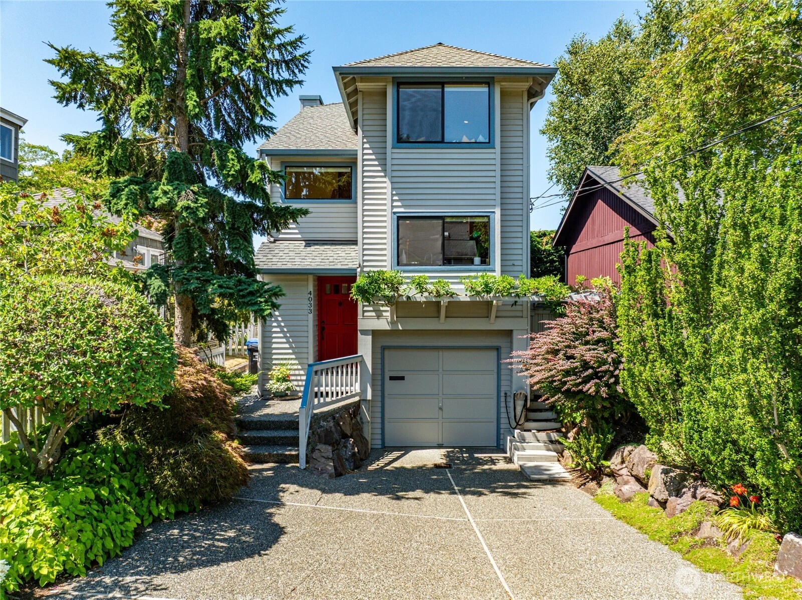 4033 55th Ave SW Seattle WA 98116