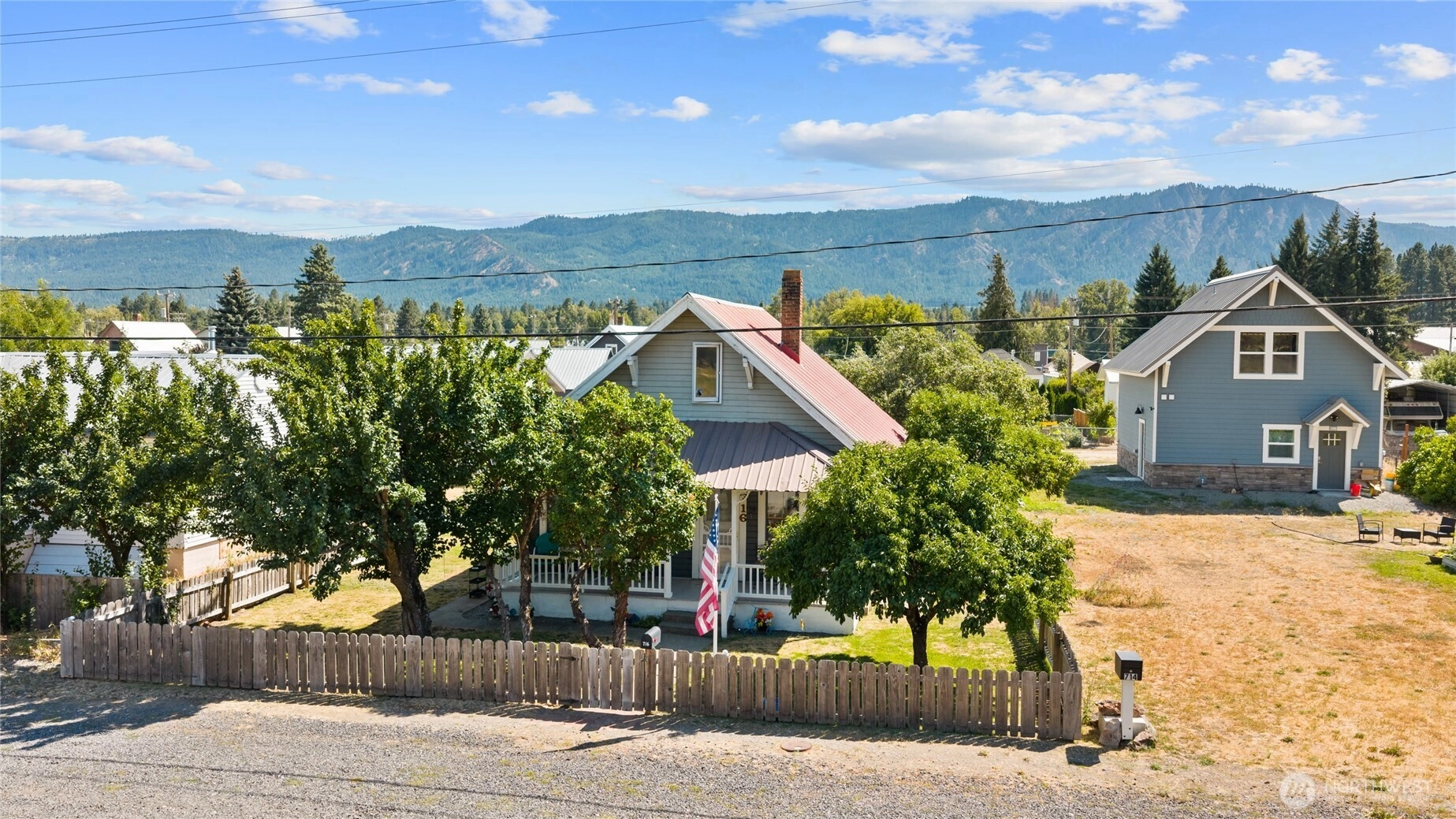 716 E Third St Unit  Cle Elum WA 98922