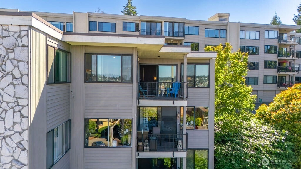 3661 24th Pl W Unit 401 Unit 401 Seattle WA 98199
