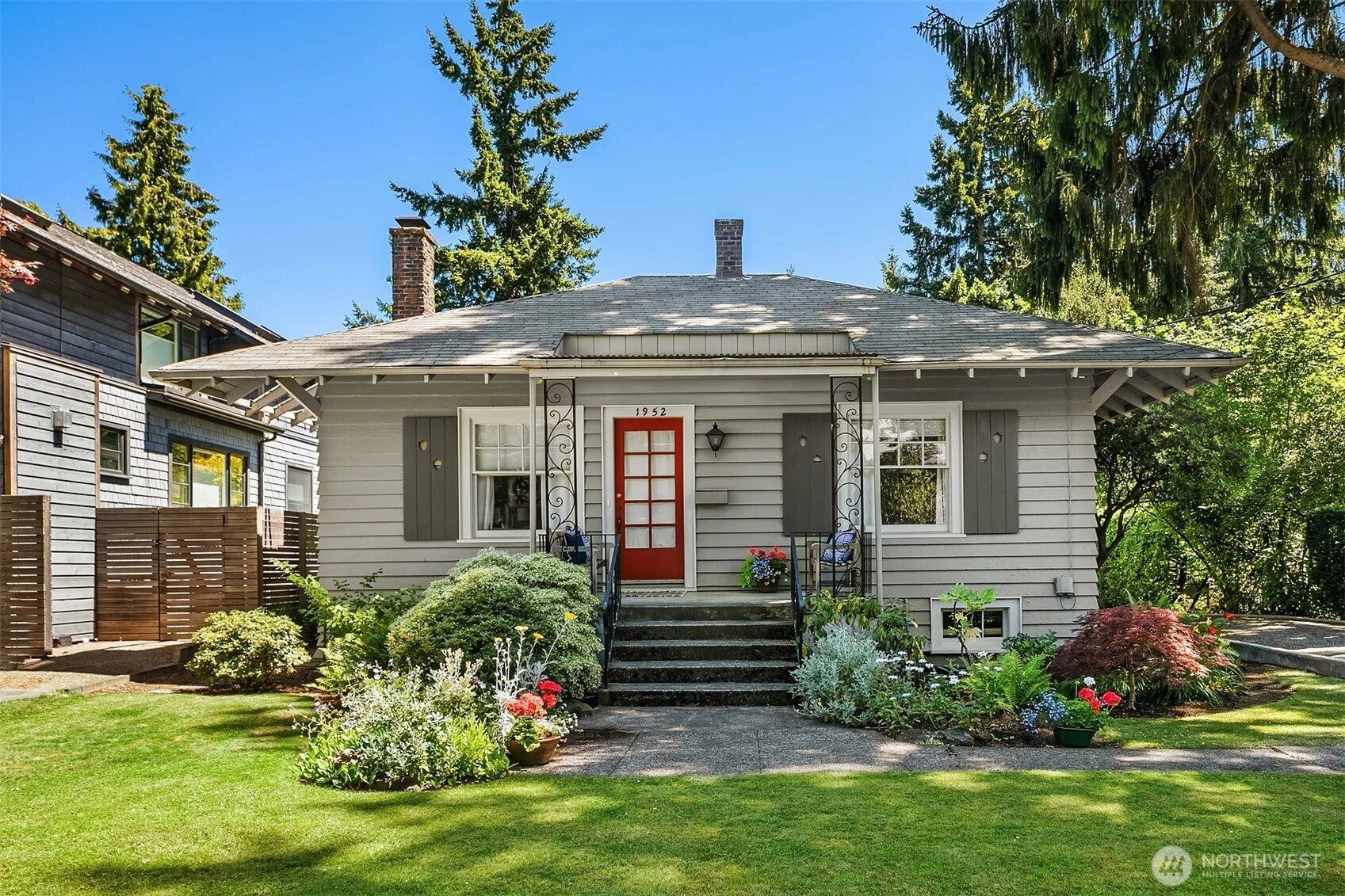1952 26th Ave E Unit  Seattle WA 98112