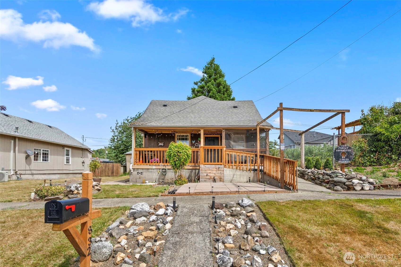 832 NW Maryland Ave Chehalis WA 98532