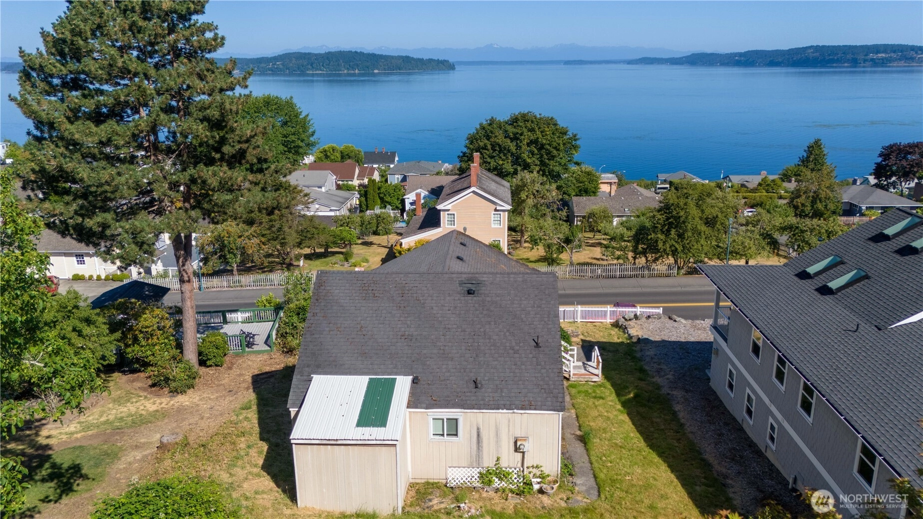 1810 Rainier St Unit  Steilacoom WA 98388