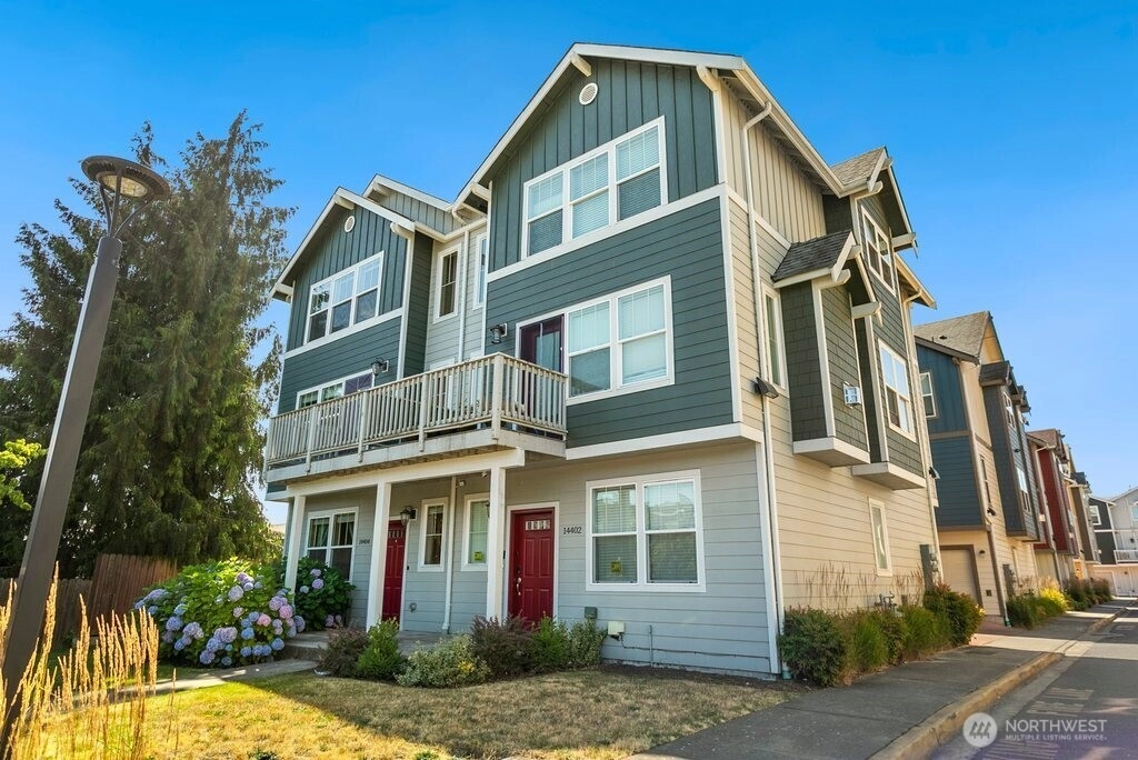 14404 34th Ln S Tukwila WA 98168