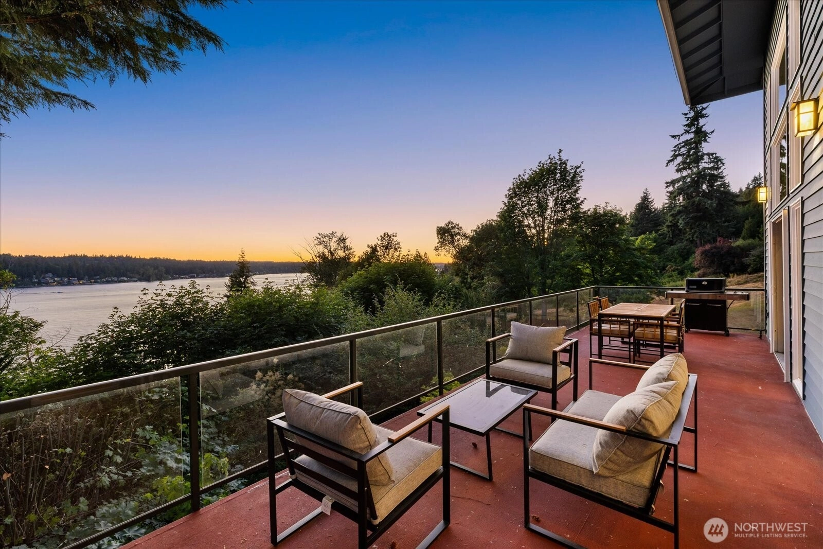 2472 E Lake Sammamish Pkwy NE Sammamish WA 98074