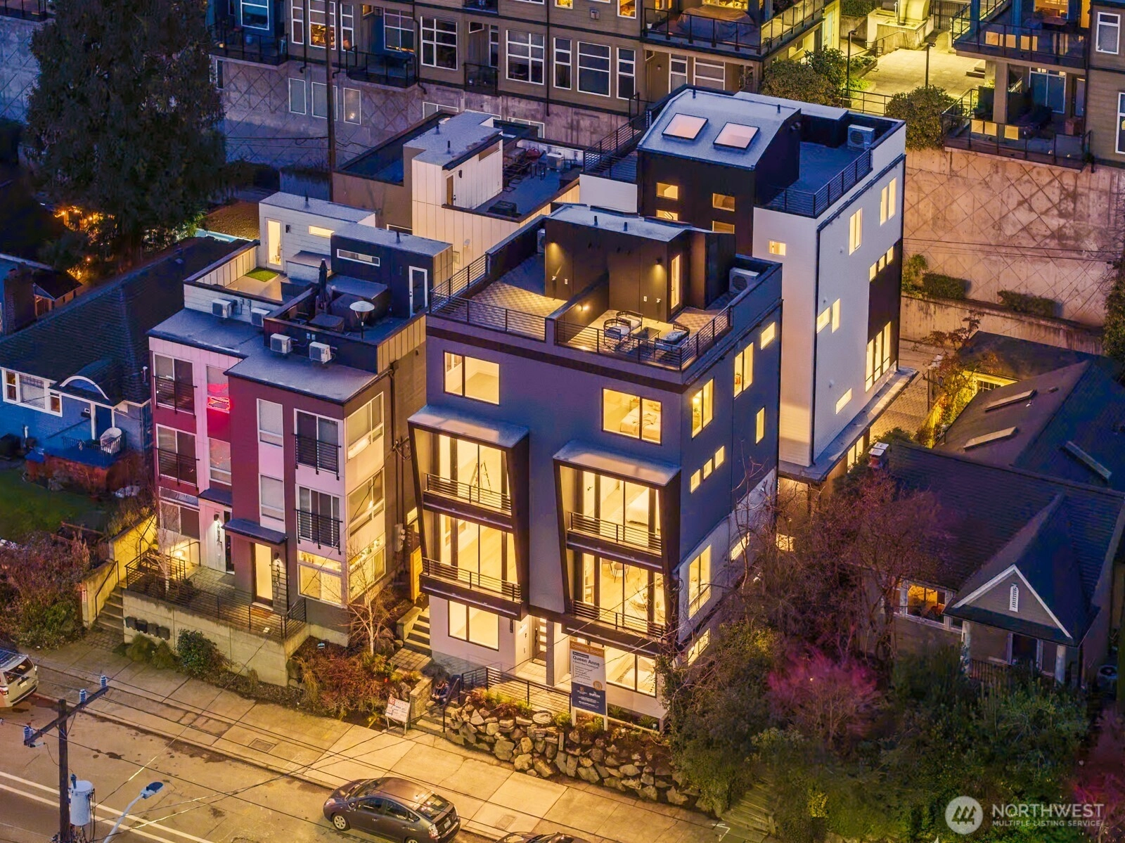 2009 A Dexter Ave N Seattle WA 98109