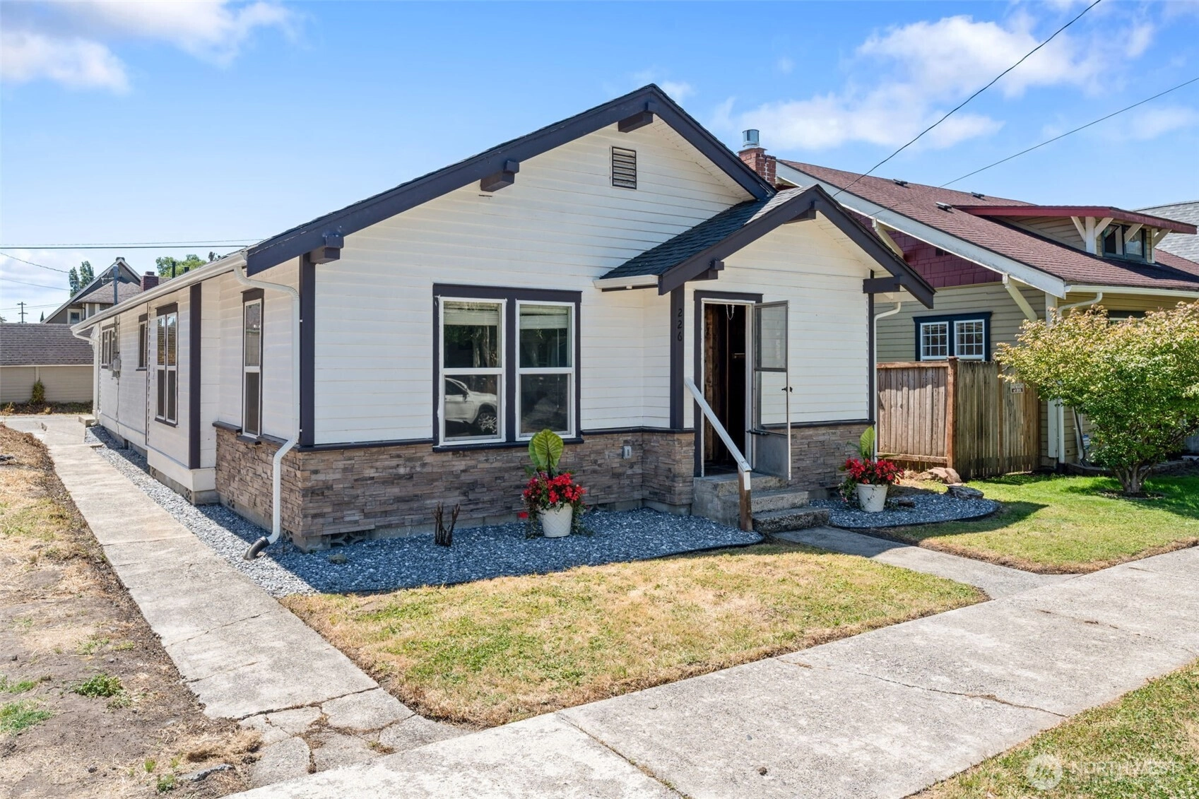226 SW Lewis St Chehalis WA 98532