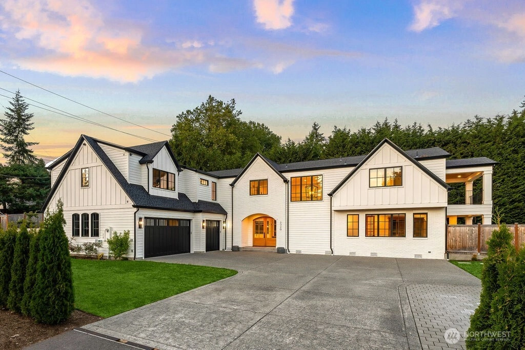 2320 85th Pl NE Clyde Hill WA 98004