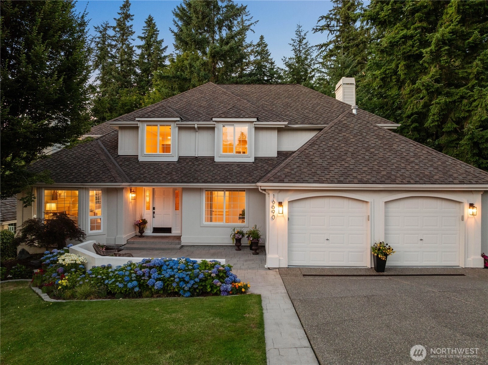 16690 SE 56th Pl Unit  Bellevue WA 98006