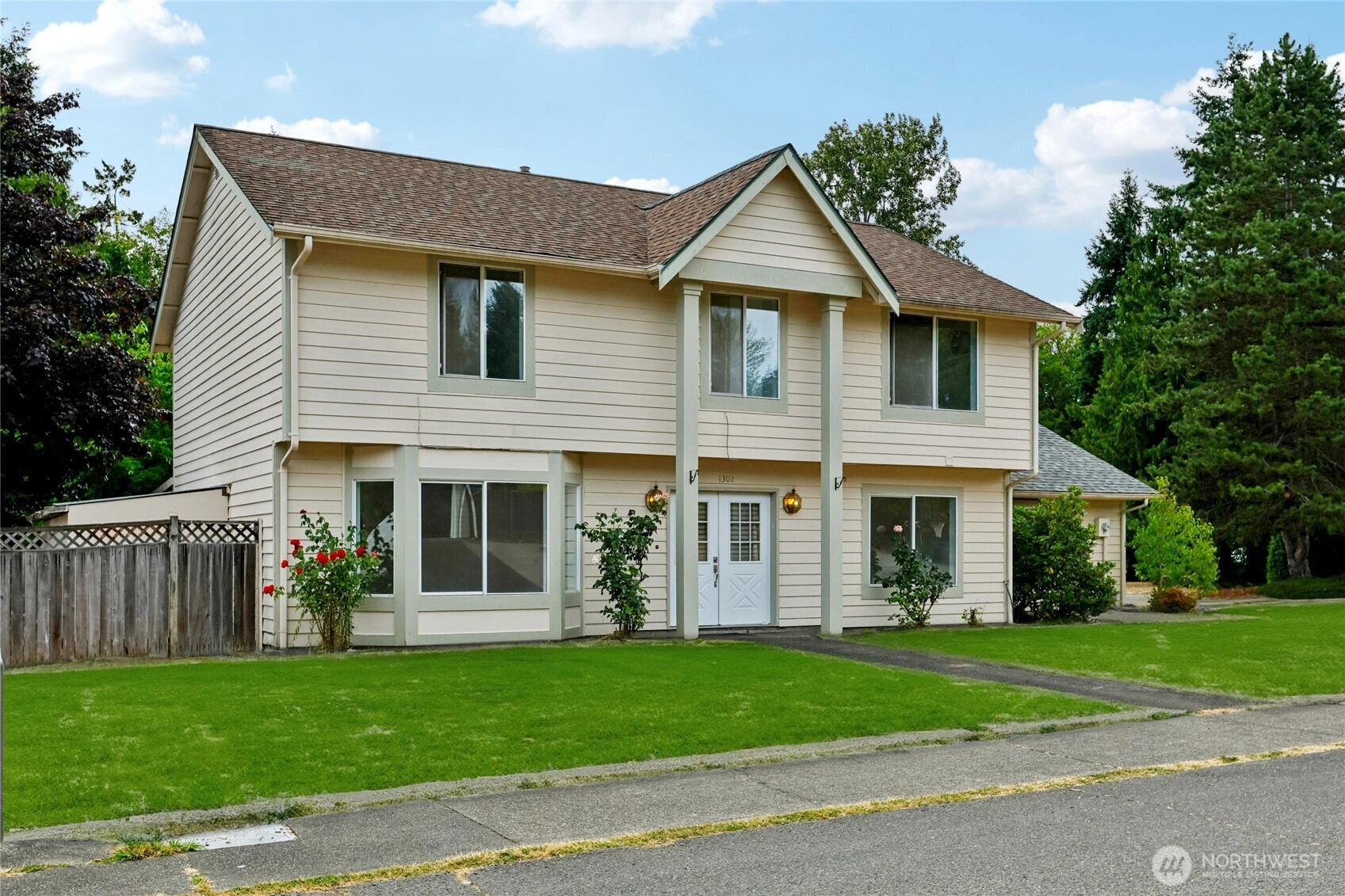 1302 Farallone Ave Fircrest WA 98466