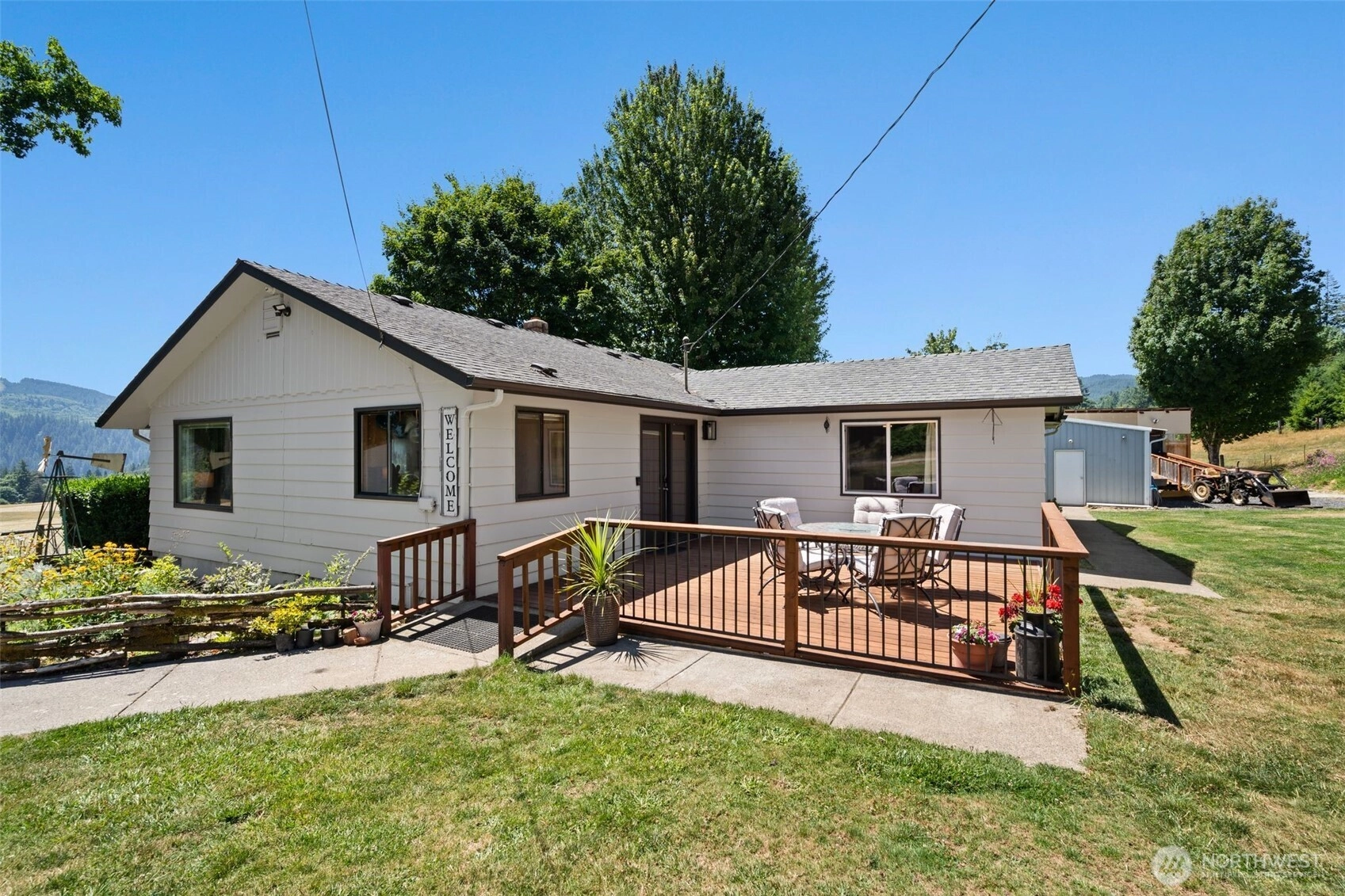 8054 Lewis River Rd Ariel WA 98603