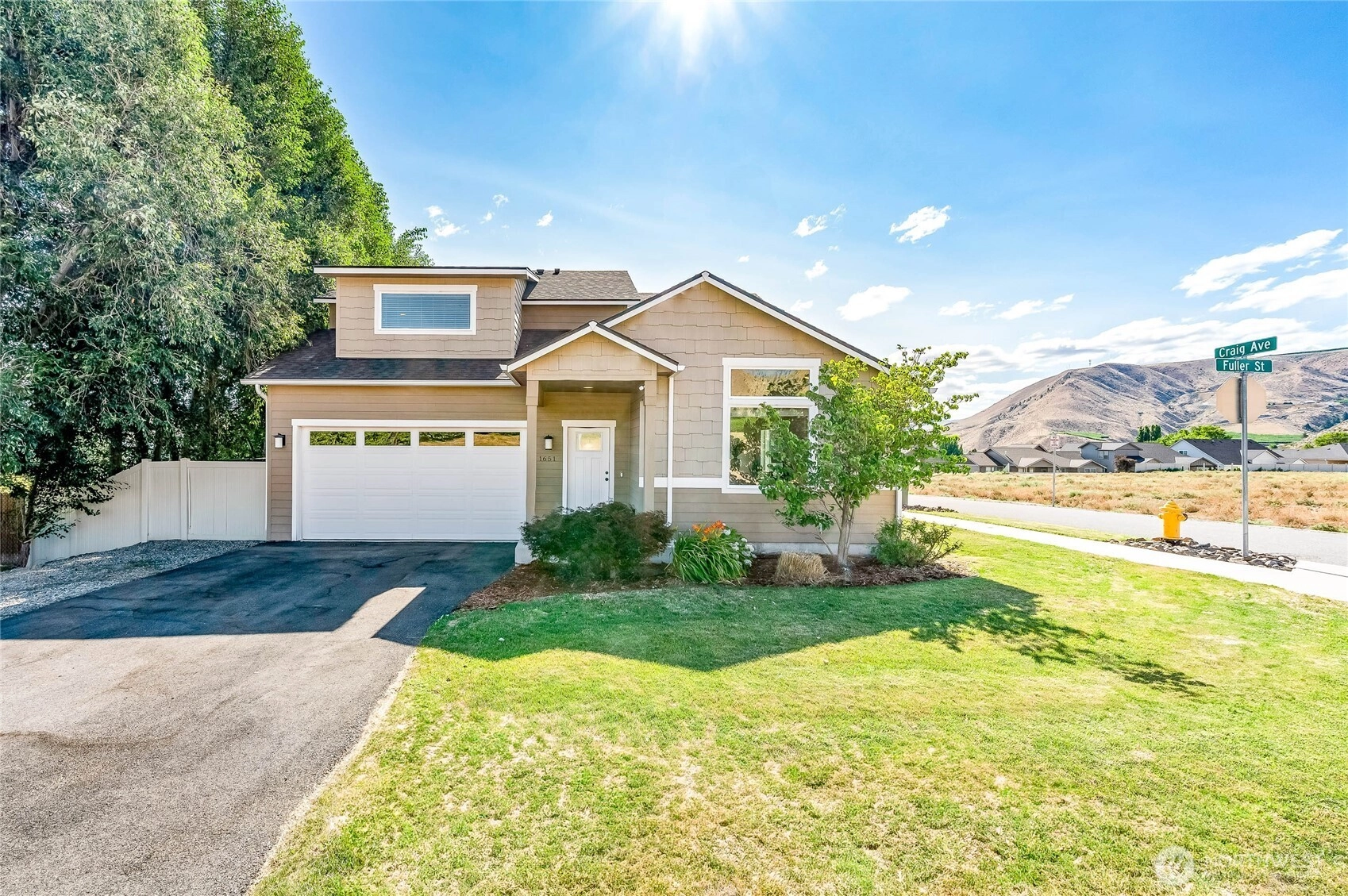 1651 Fuller St Wenatchee WA 98801