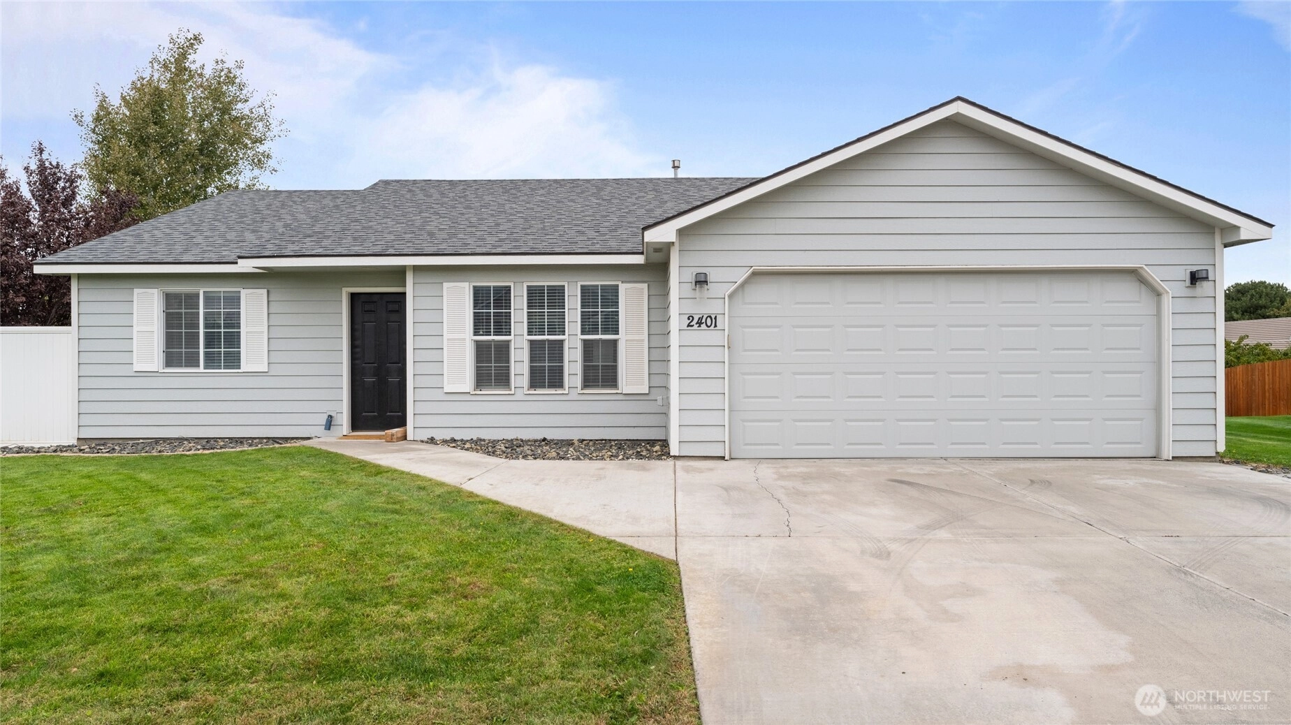 2401 S Arthur Ct Kennewick WA 99338