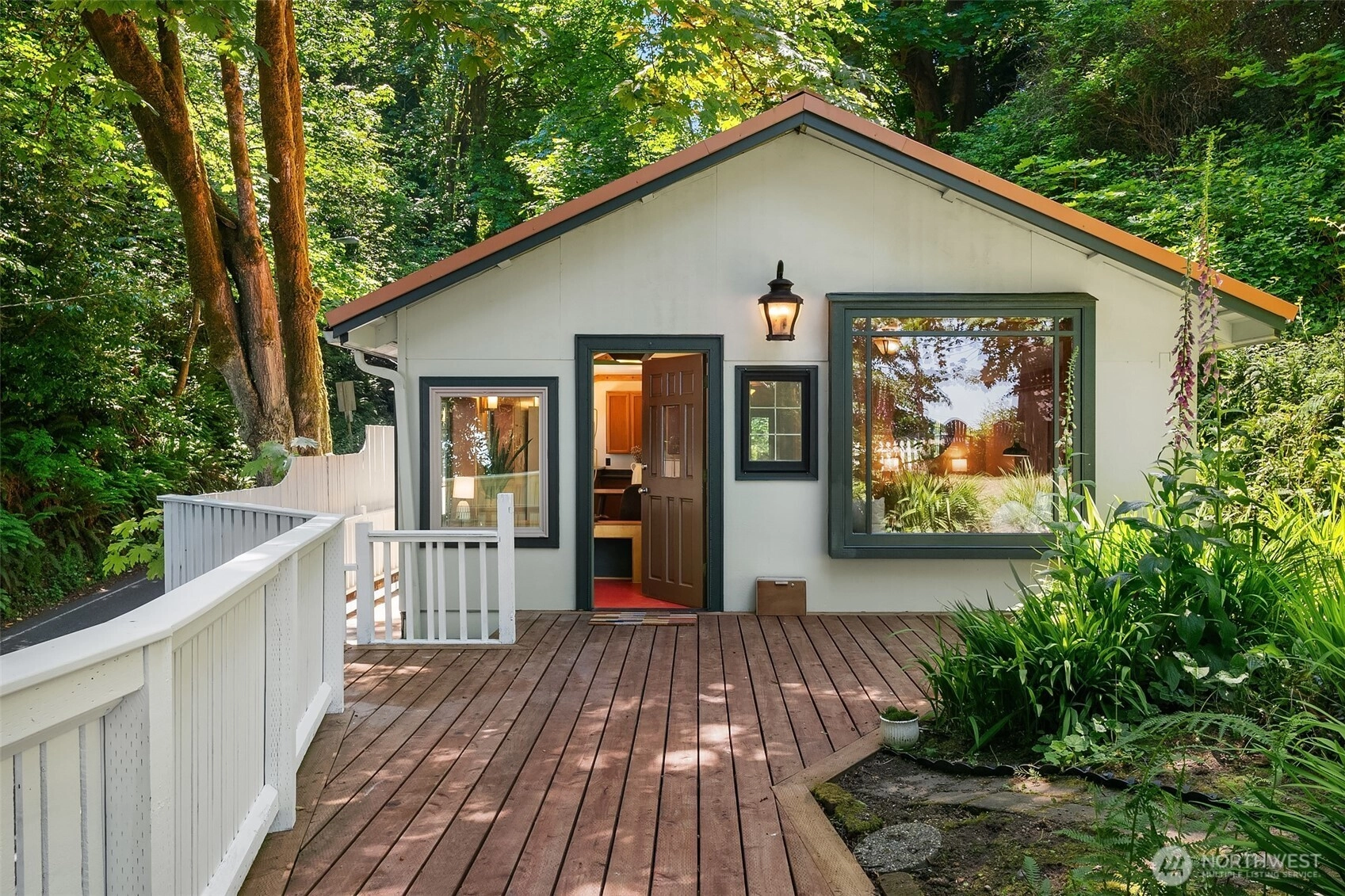 10915 103rd Ave SW Vashon WA 98070