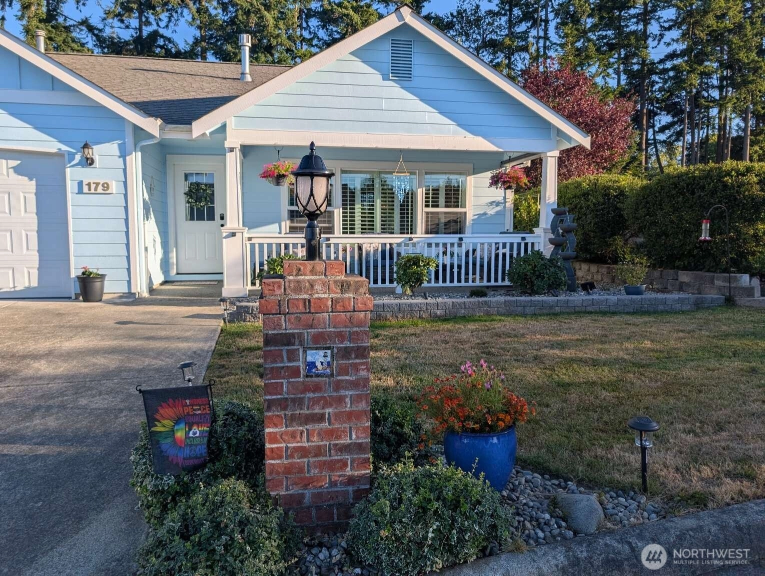 179 NW 12th Ct Oak Harbor WA 98277
