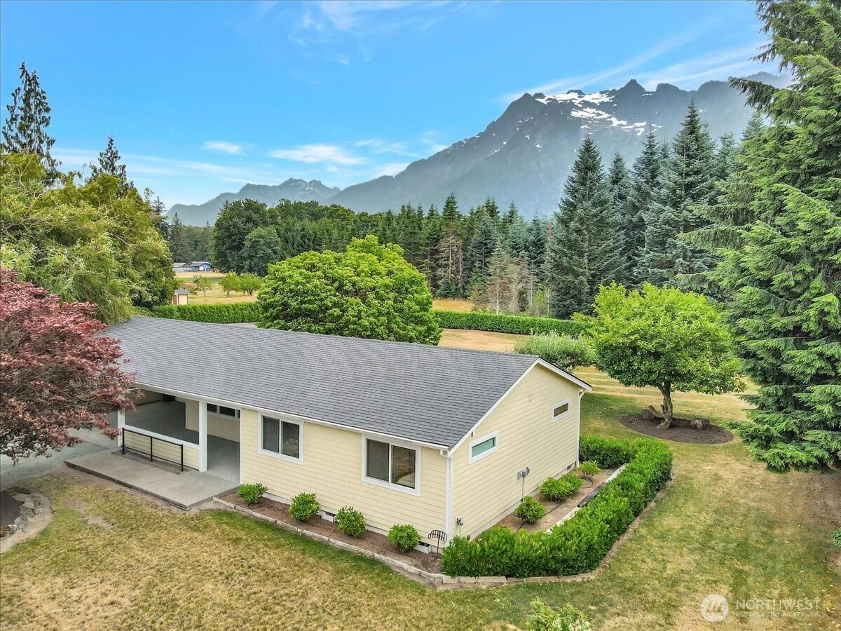 38324 State Route 530 NE Arlington WA 98223