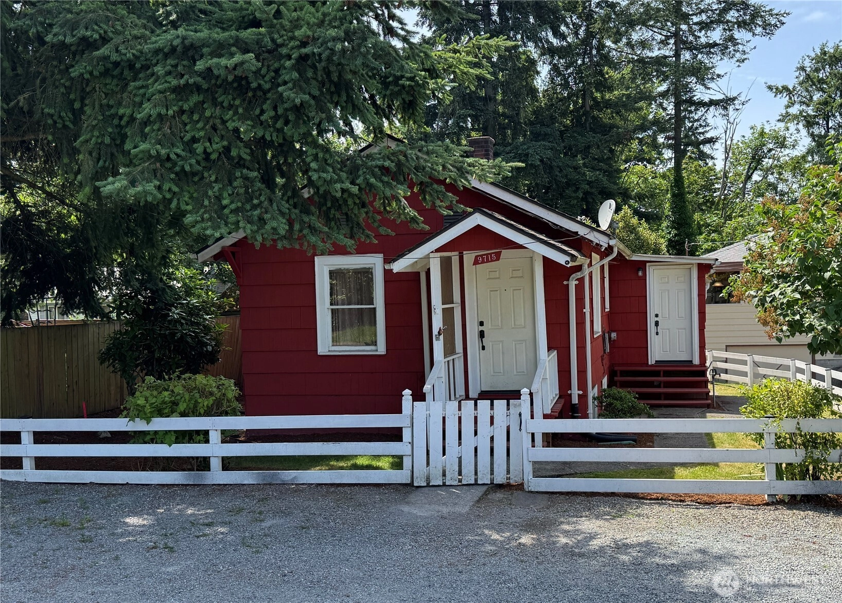 9715 37th Ave SW Seattle WA 98126
