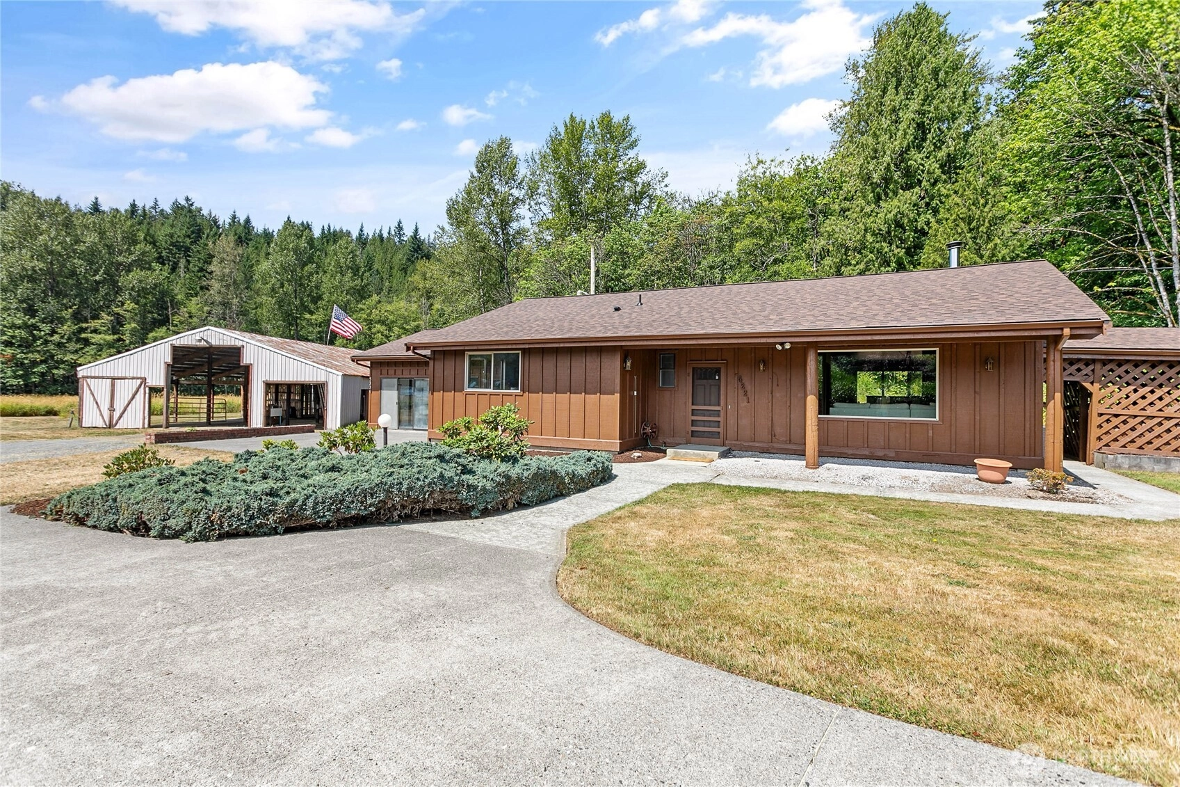 5221 Mitchell Rd Deming WA 98224