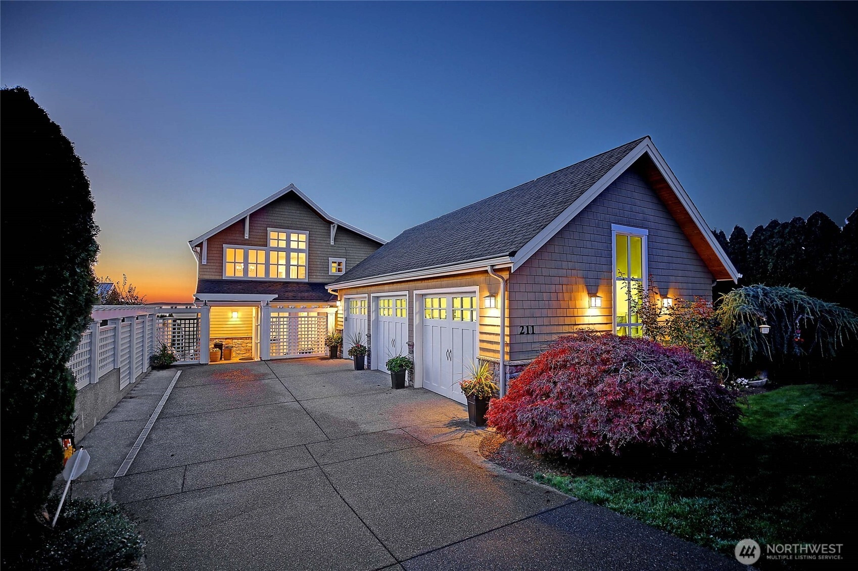 211 N Sunset Unit  Camano Island WA 98282