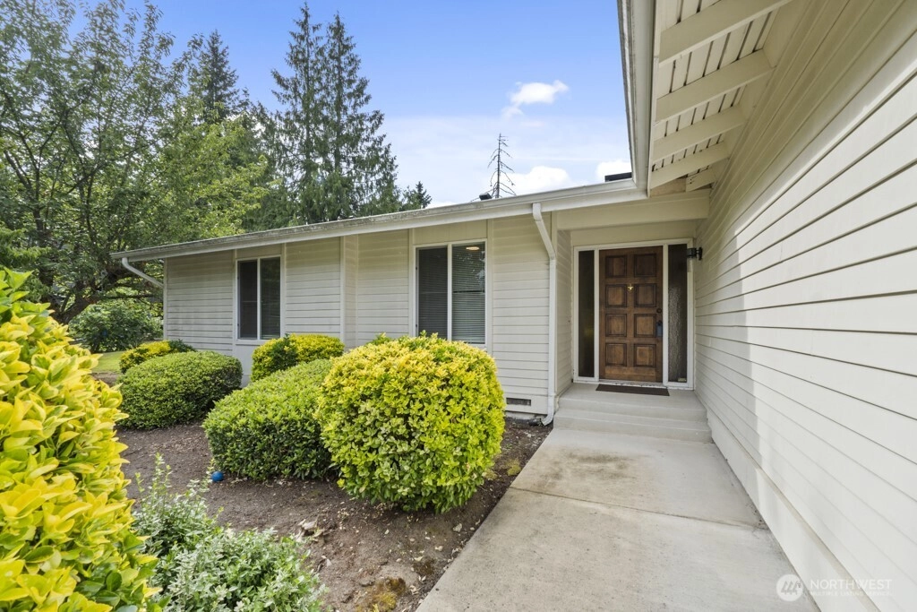 13817 SE 3rd Pl Bellevue WA 98005