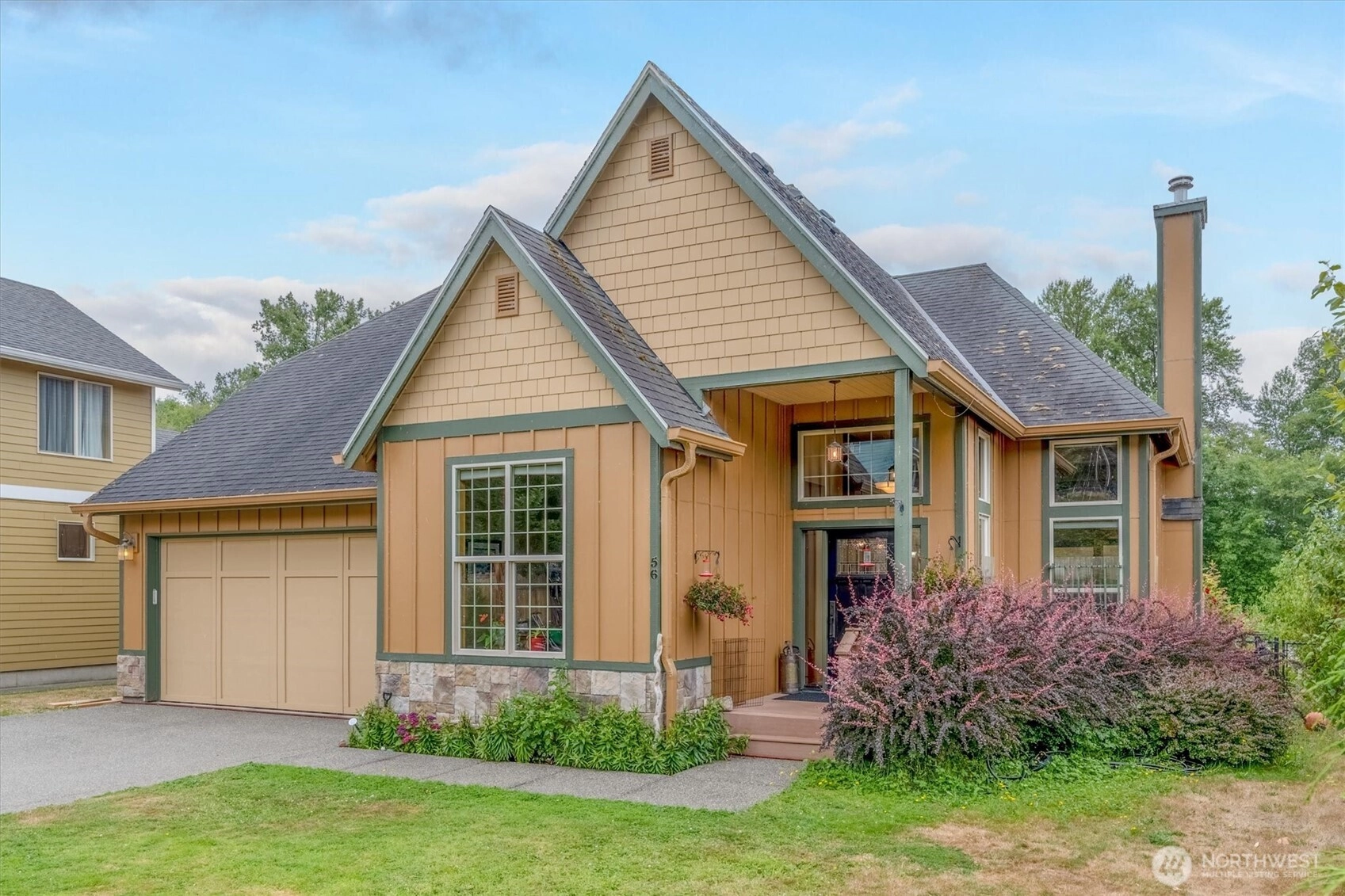 56 Marina Drive Unit  Cathlamet WA 98612