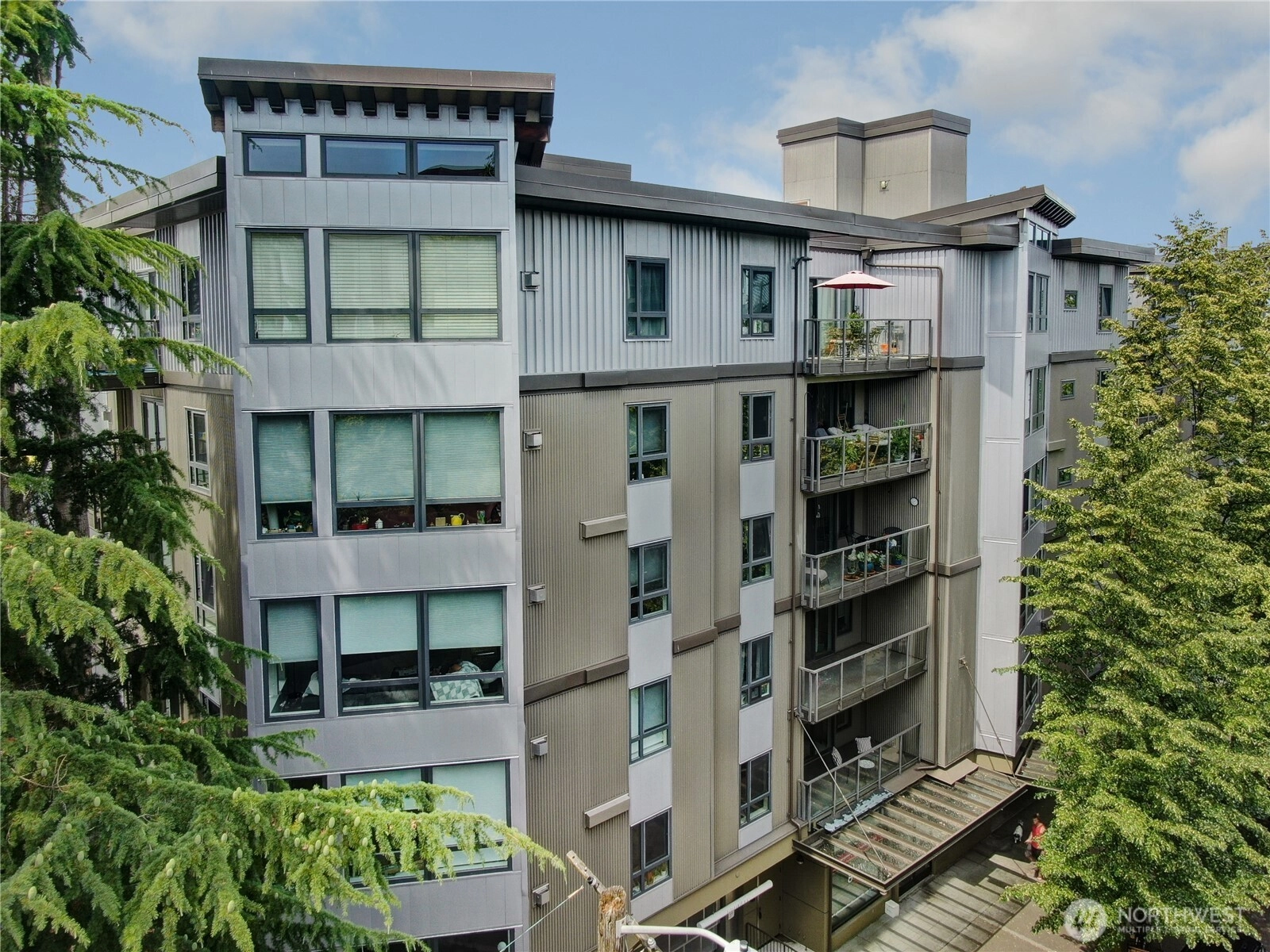 5001 California Ave SW Unit 212 Unit 212 Seattle WA 98136