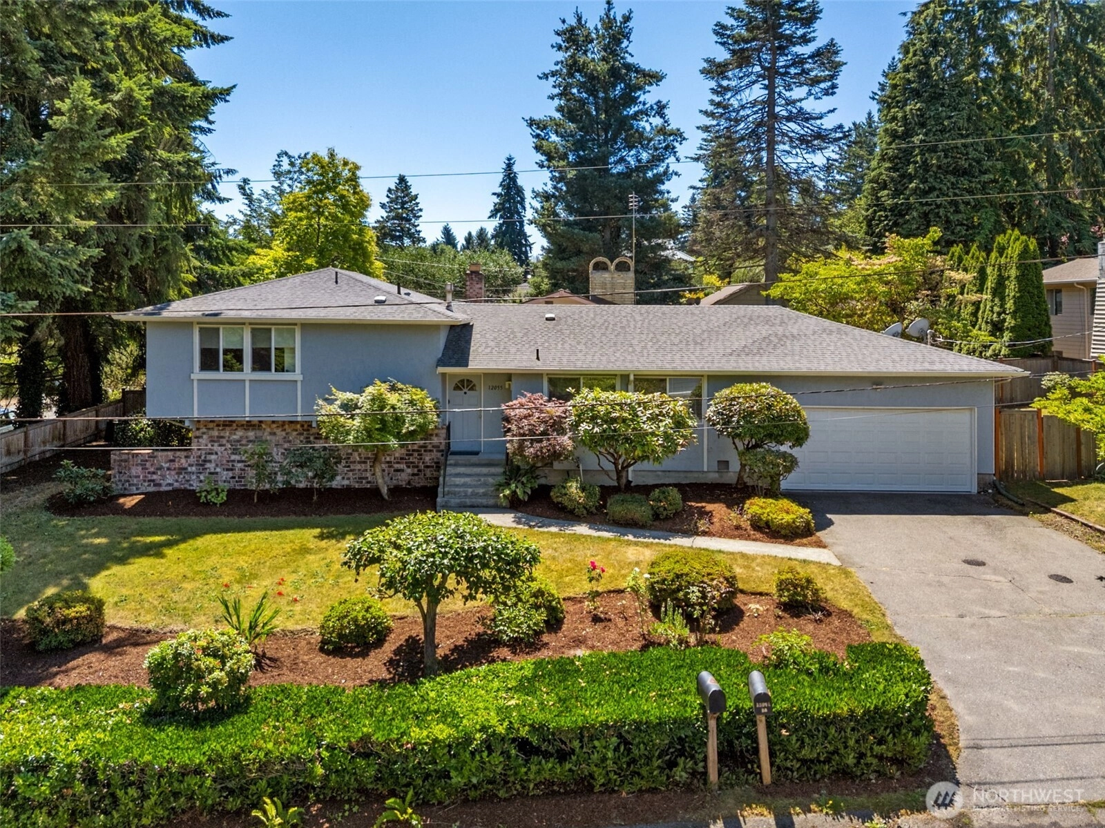 12055 25th Ave NE Seattle WA 98125
