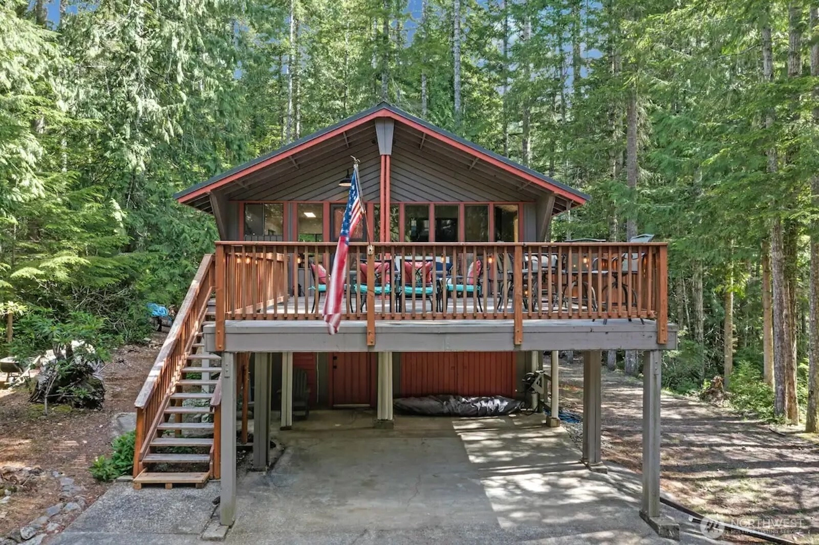 31 N Deer Ln E Hoodsport WA 98548