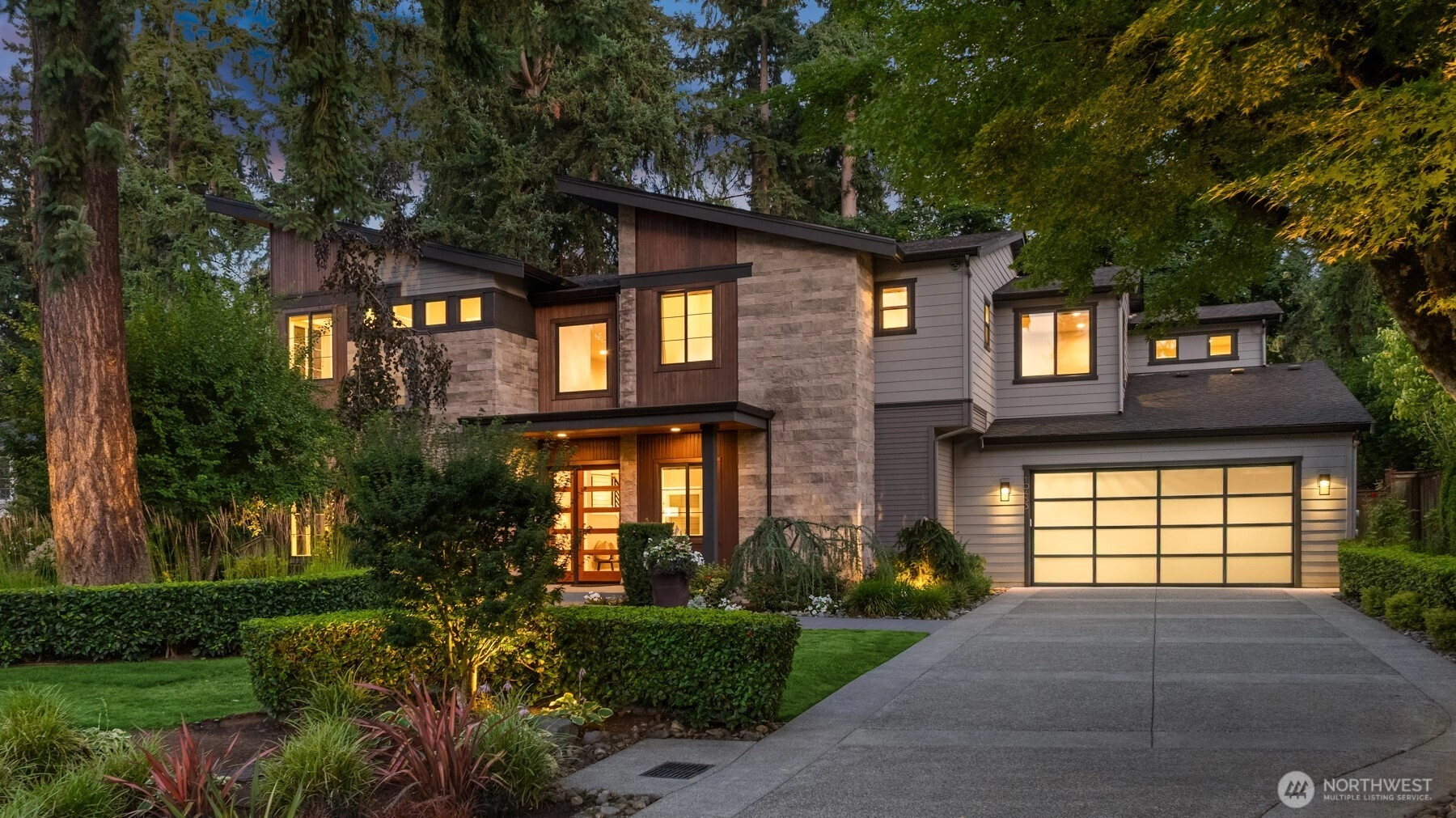 10453 SE 19th St Bellevue WA 98004