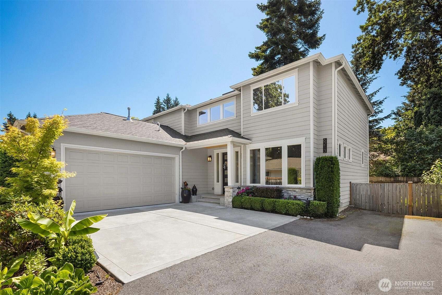 6213 NE 198th St Kenmore WA 98028