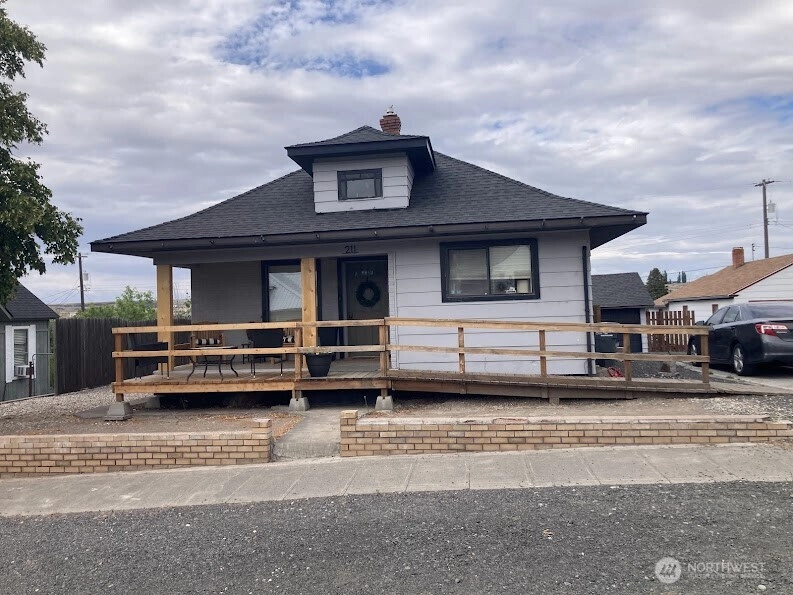 211 E 3rd Ave Odessa WA 99159