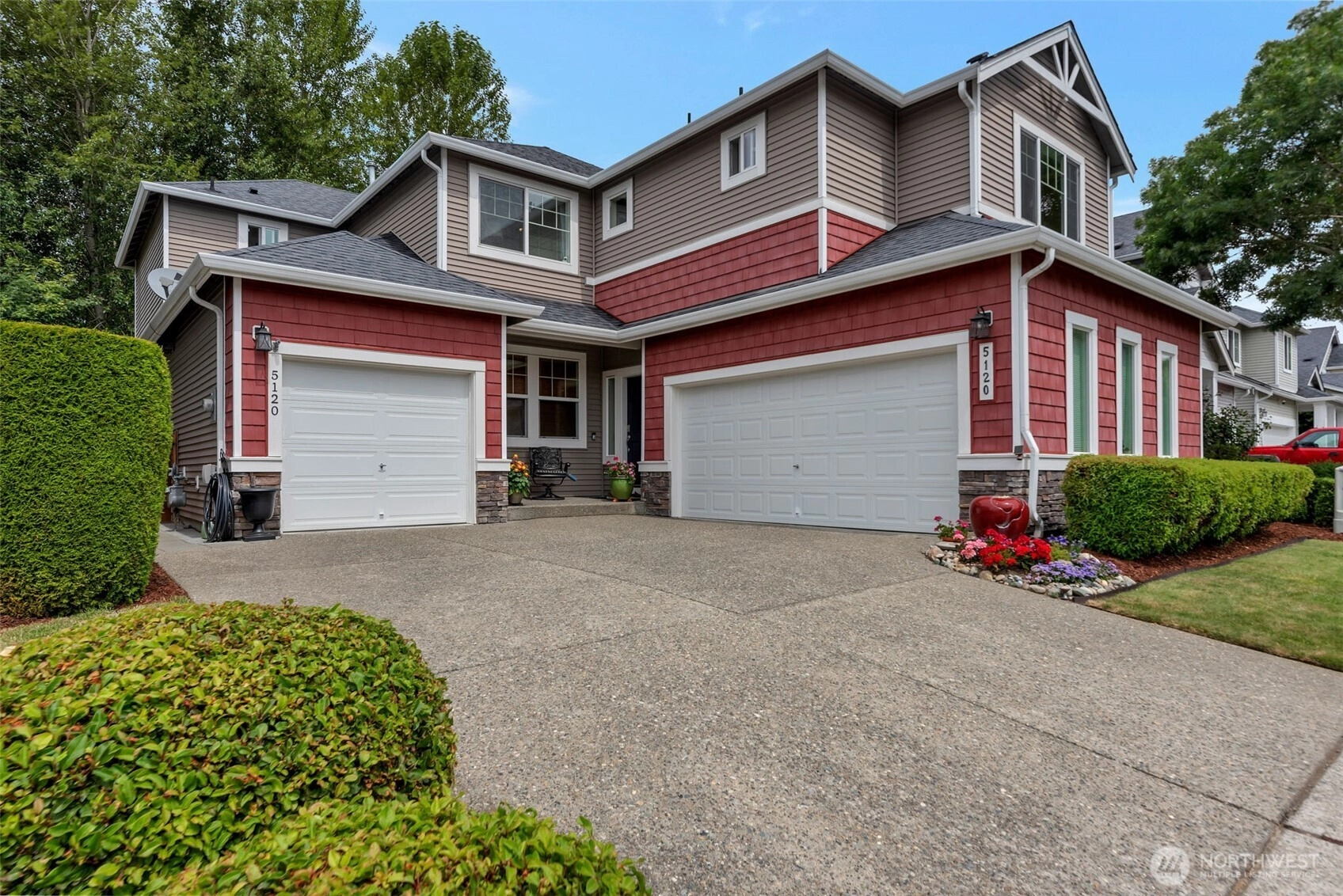 5120 S 214th Way Unit  Kent WA 98032