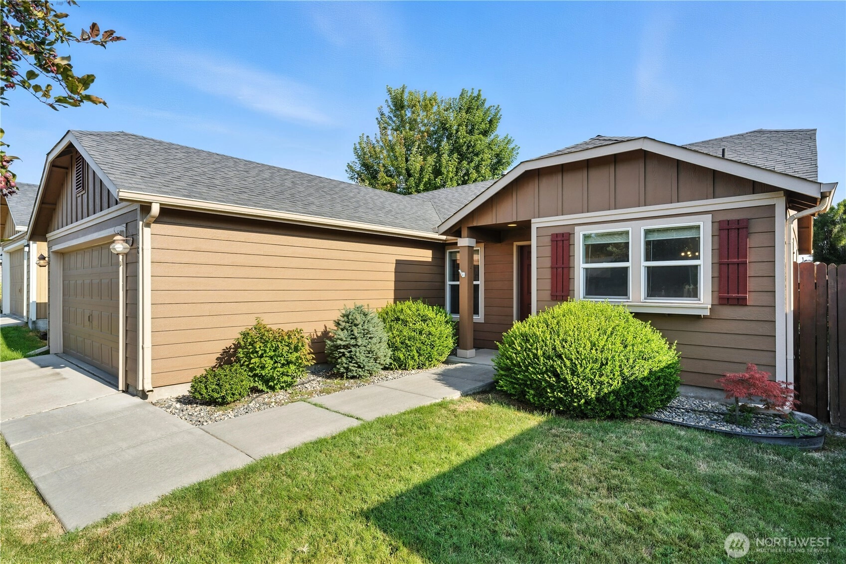 1161 SW Greeley St College Place WA 99324