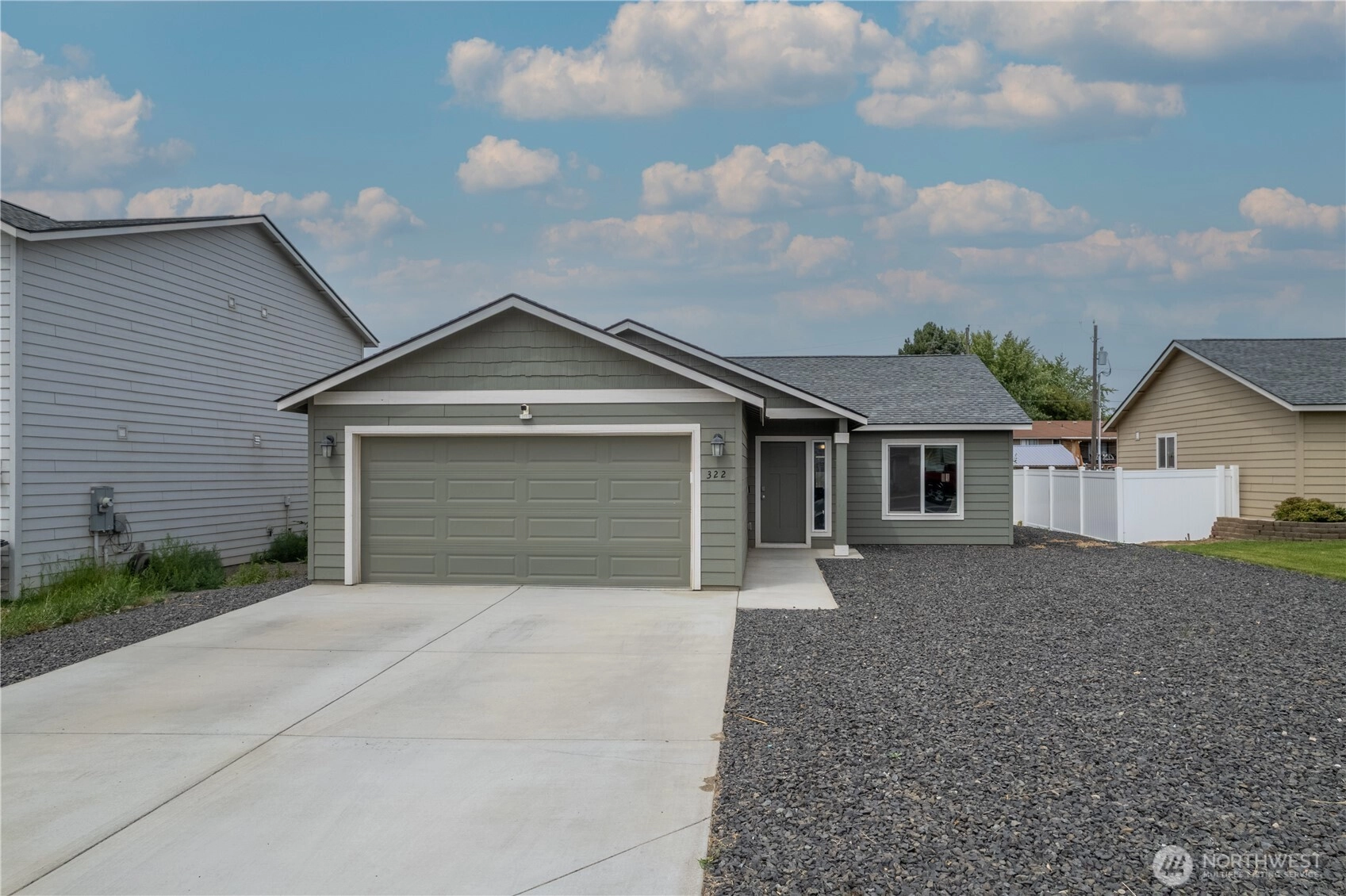 322 W 6th St Unit  Warden WA 98857