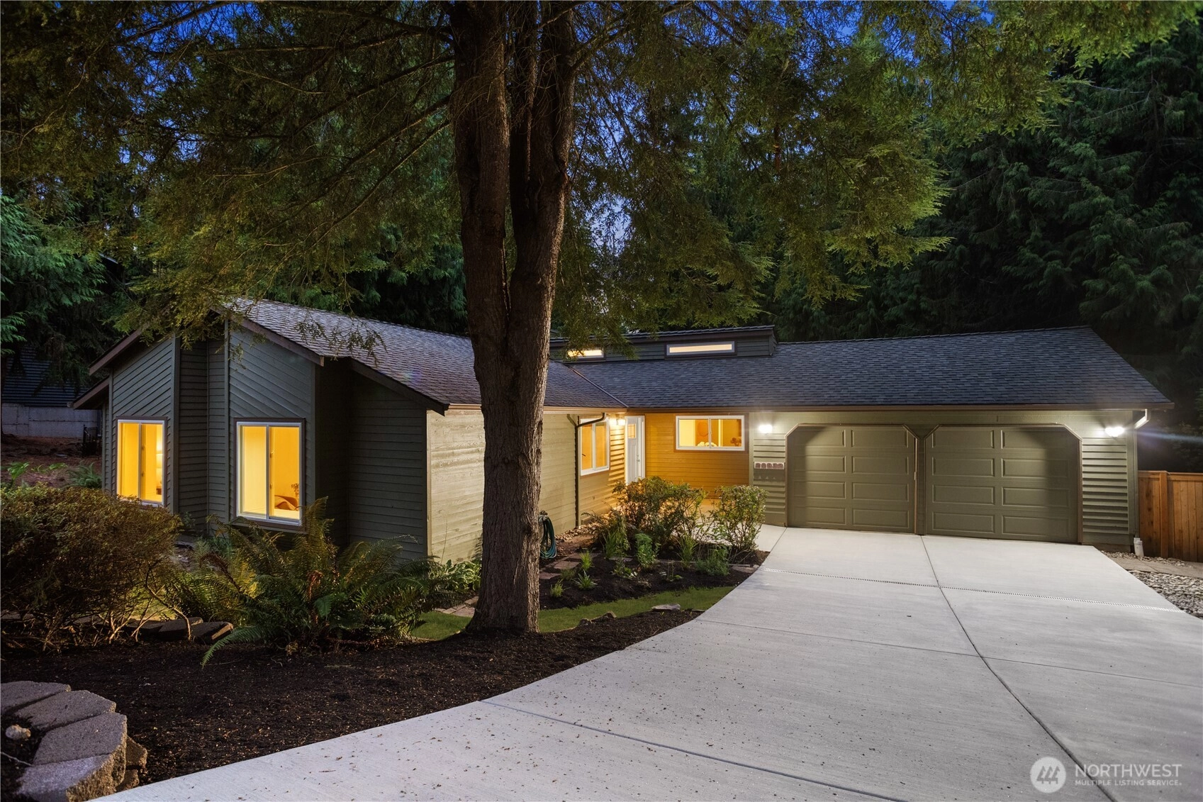 20932 NE 44th St Sammamish WA 98074