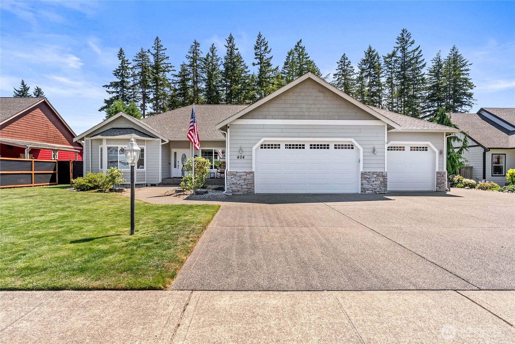 404 Raintree Loop SE Rainier WA 98576