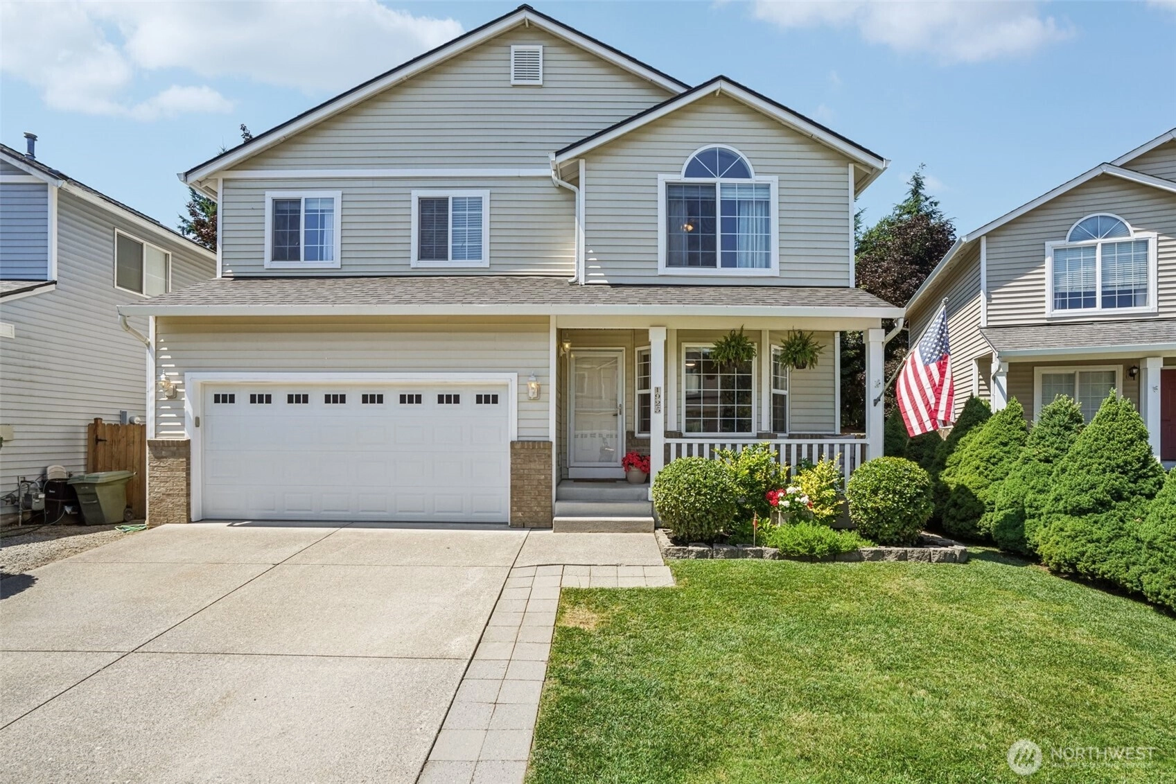 1925 Meadowood Loop Woodland WA 98674